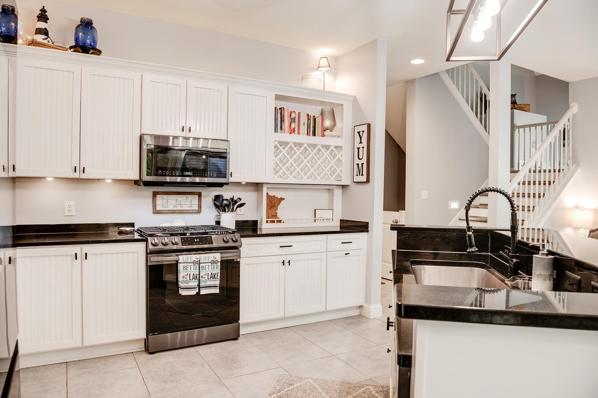 4646 Island View Drive