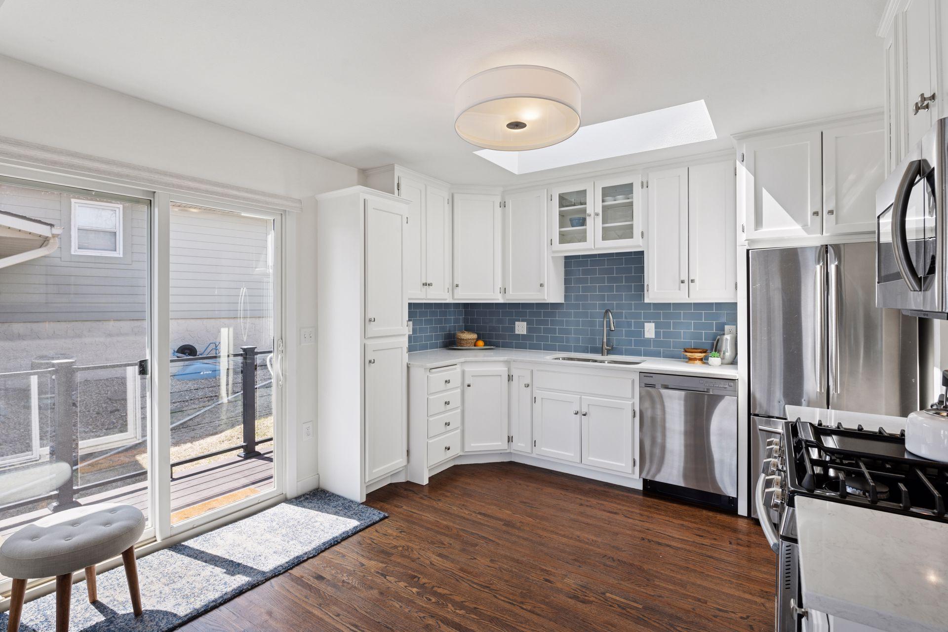 4450 Forest Lake Landing