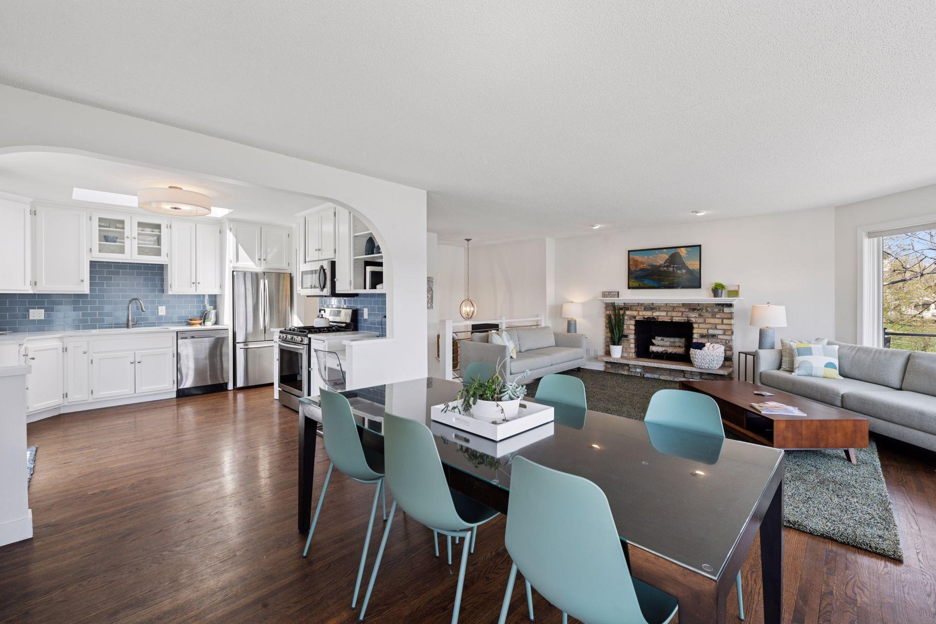 4450 Forest Lake Landing