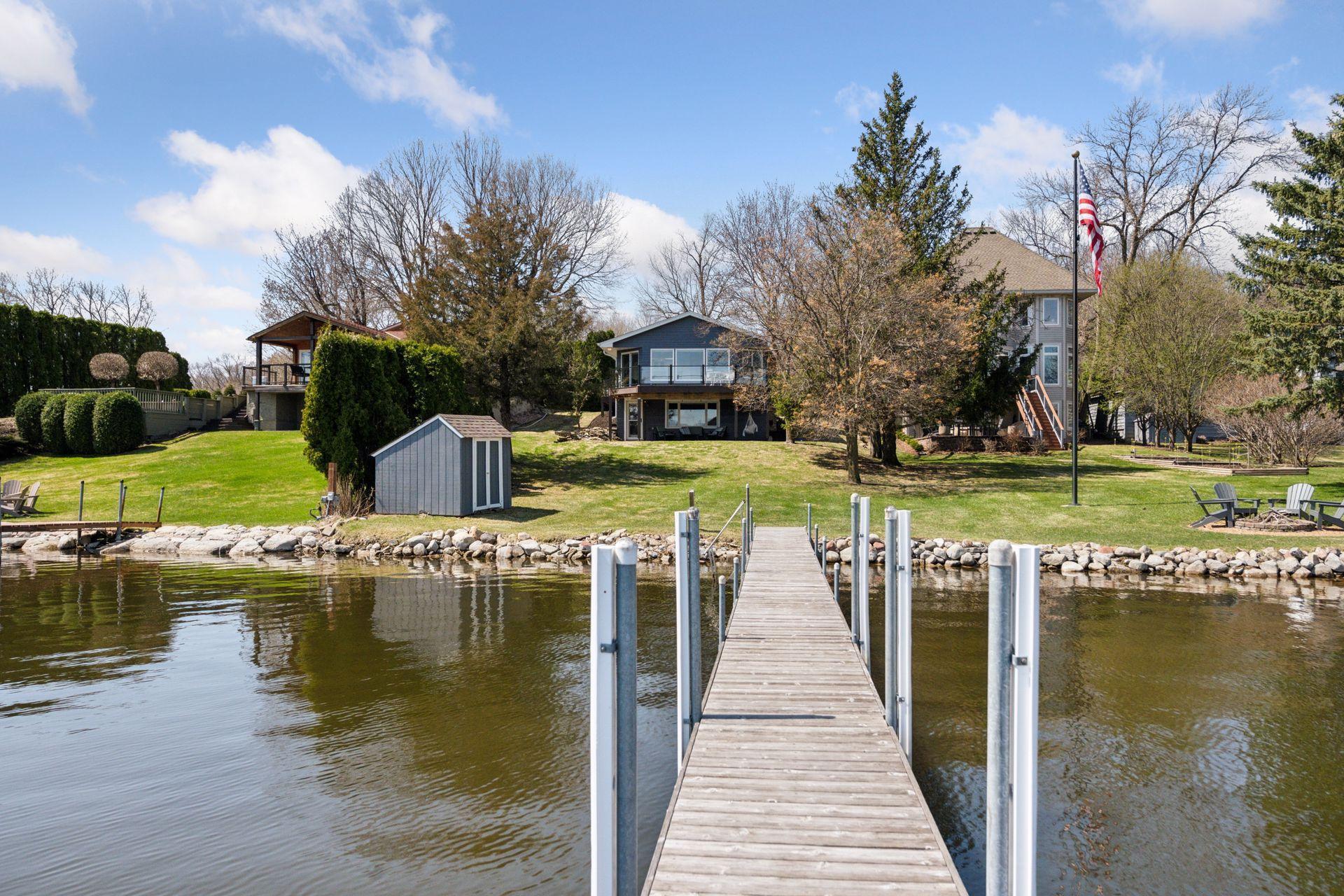 4450 Forest Lake Landing