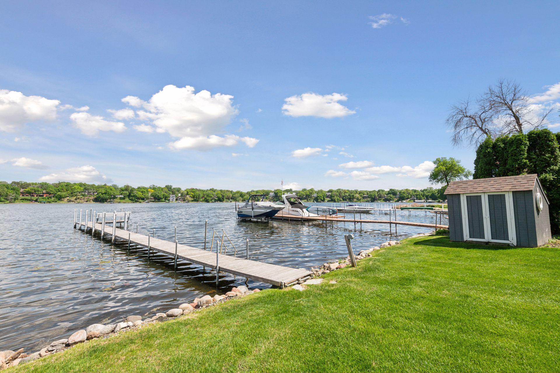 4450 Forest Lake Landing