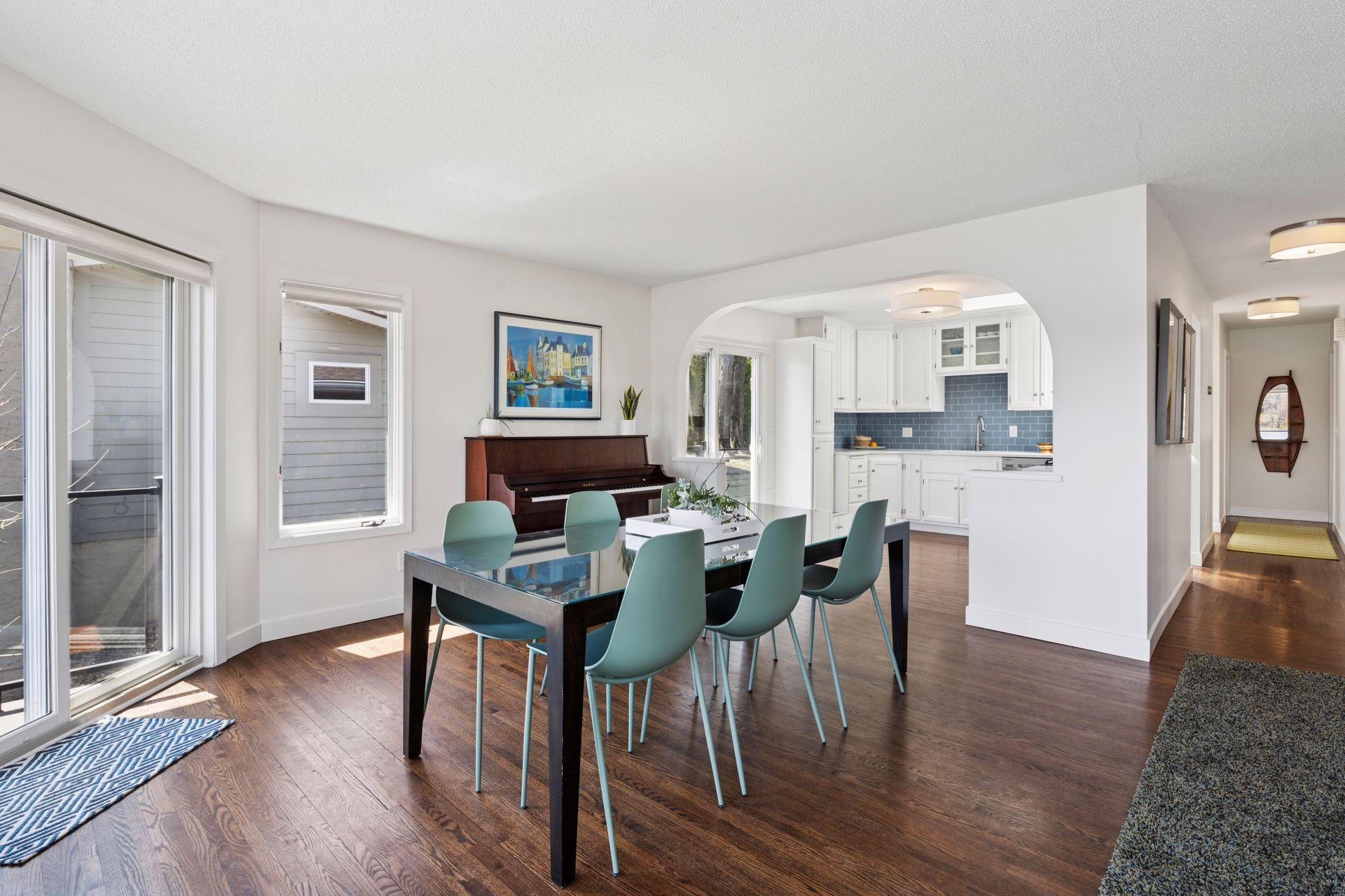 4450 Forest Lake Landing