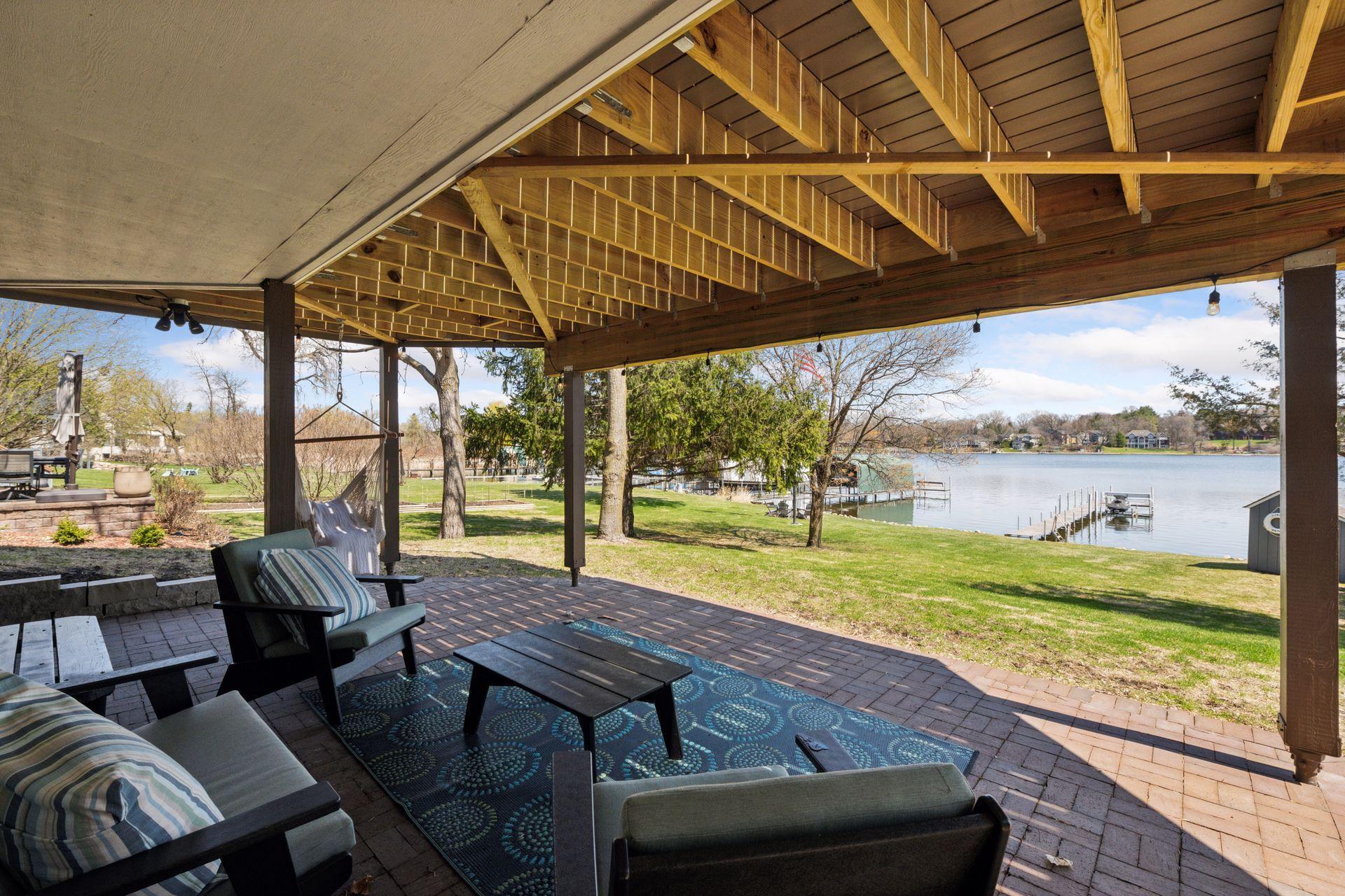 4450 Forest Lake Landing