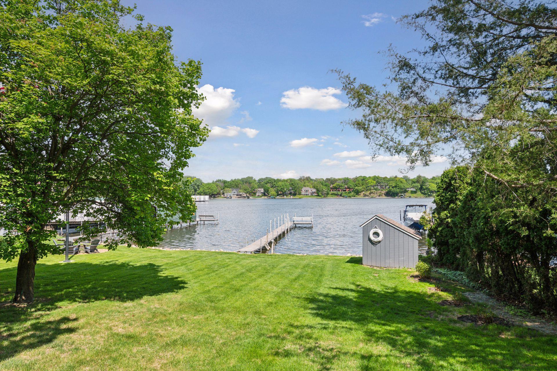 4450 Forest Lake Landing