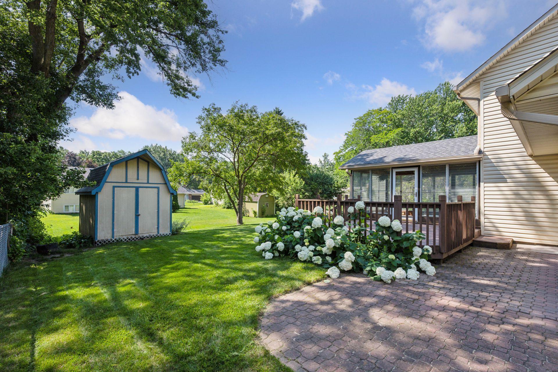 10655 103rd Avenue N