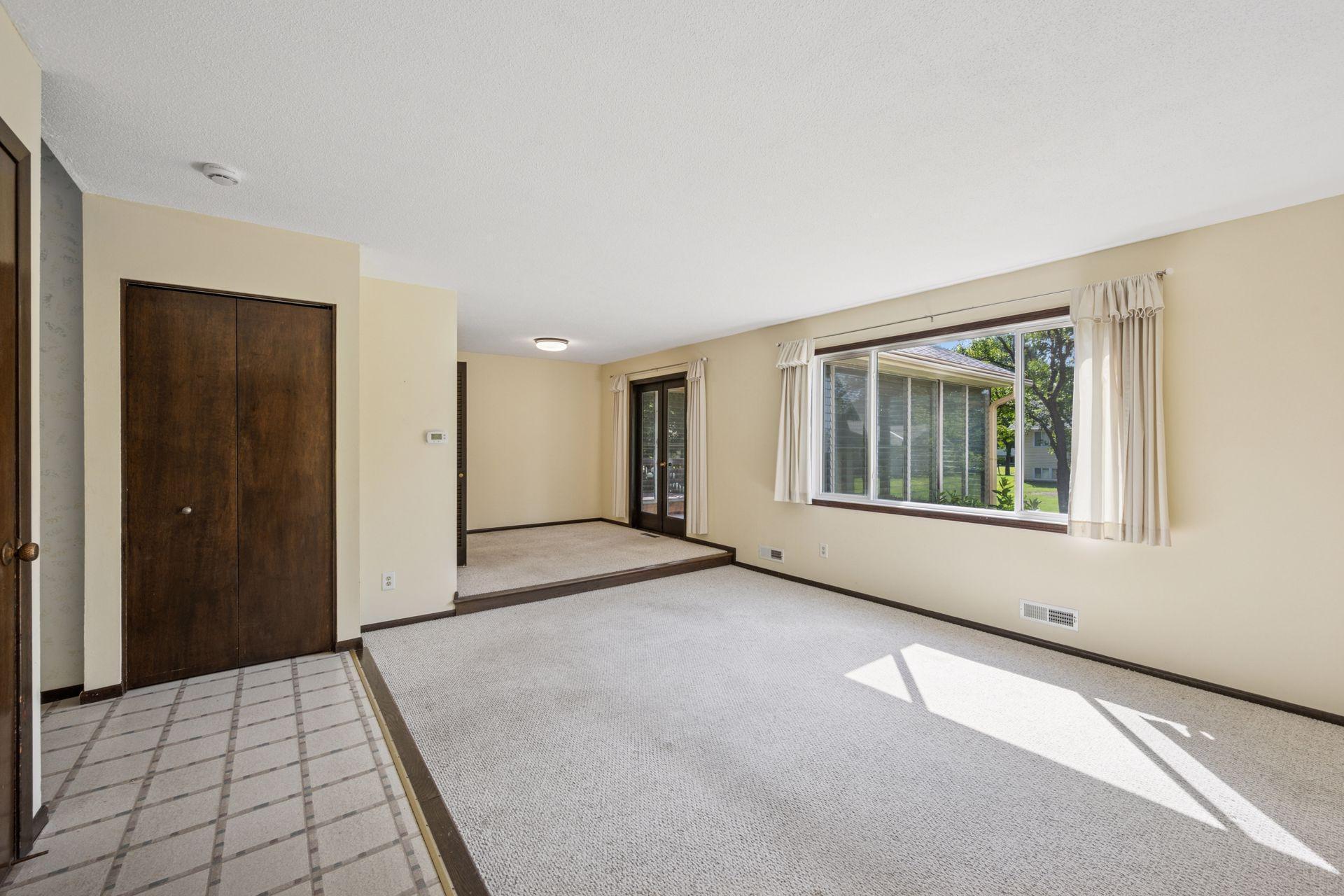 10655 103rd Avenue N