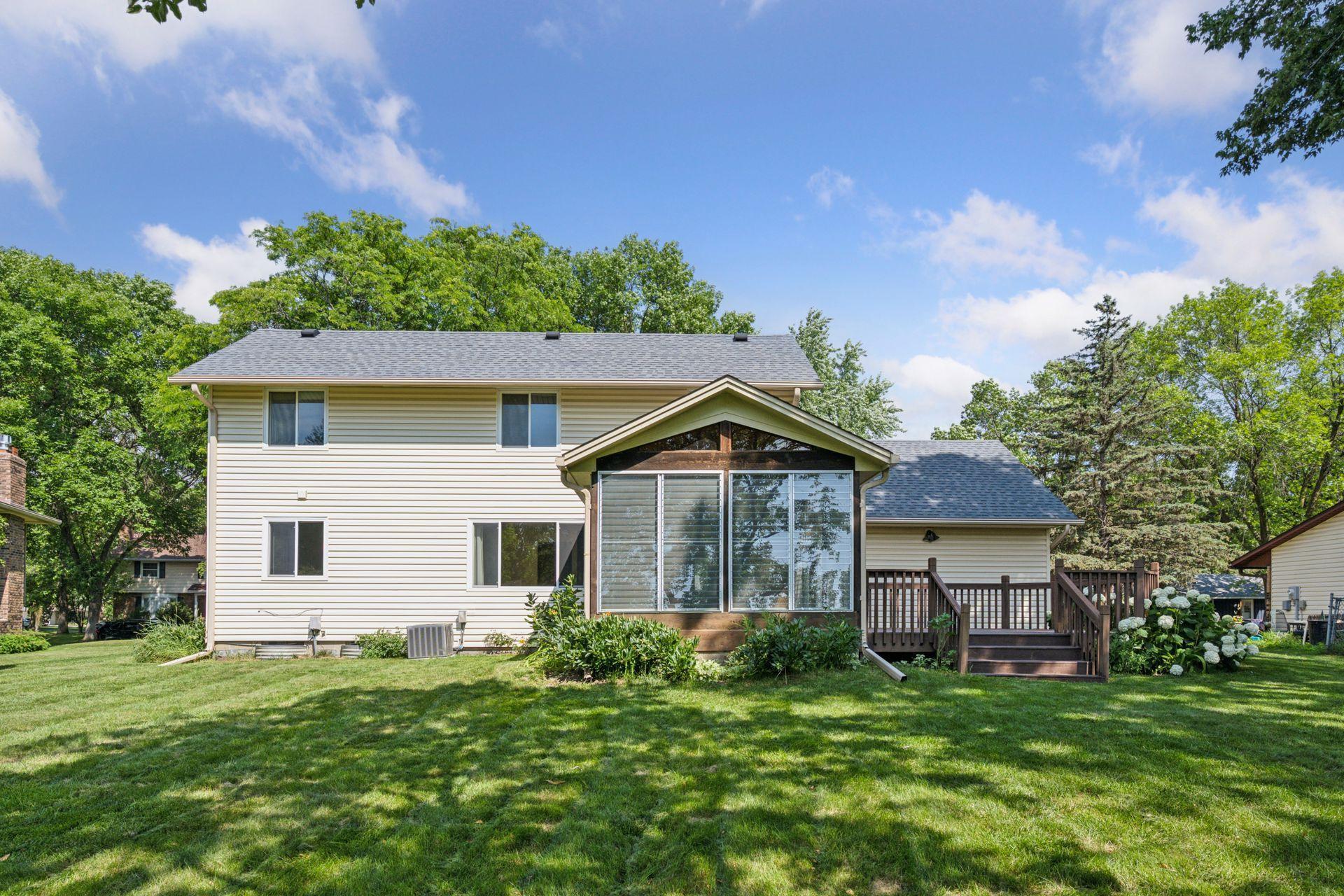 10655 103rd Avenue N