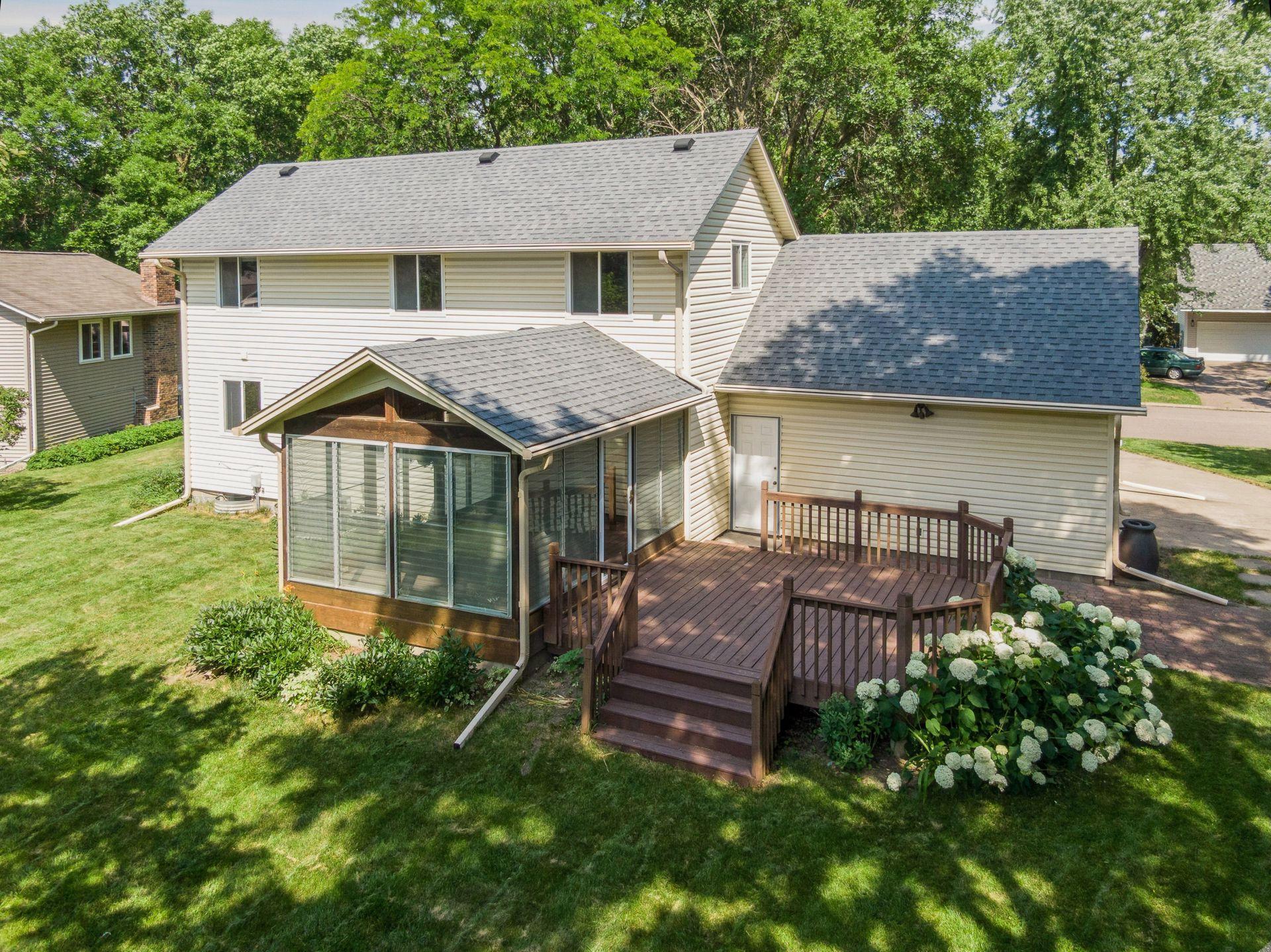 10655 103rd Avenue N