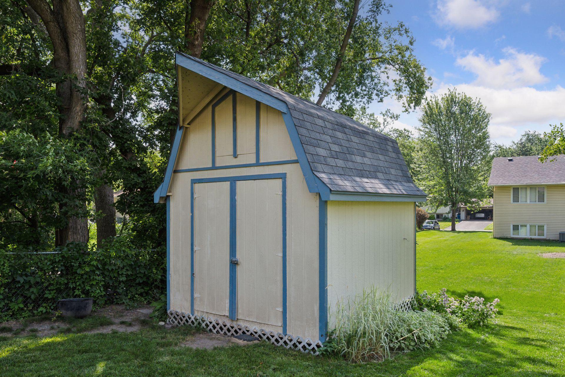 10655 103rd Avenue N