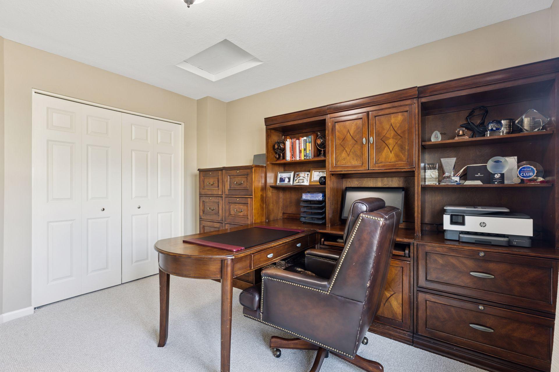 12274 Lakeview Drive N