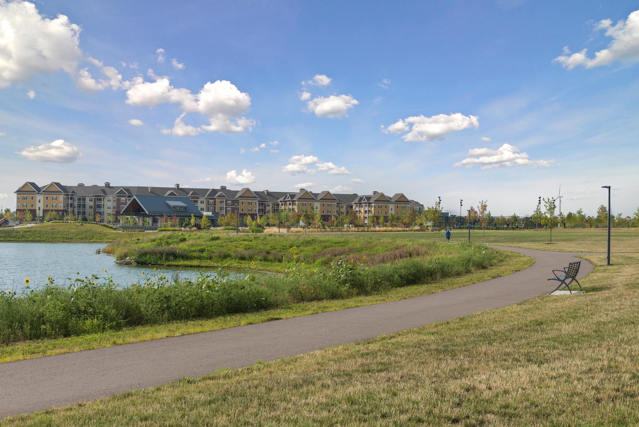 12274 Lakeview Drive N