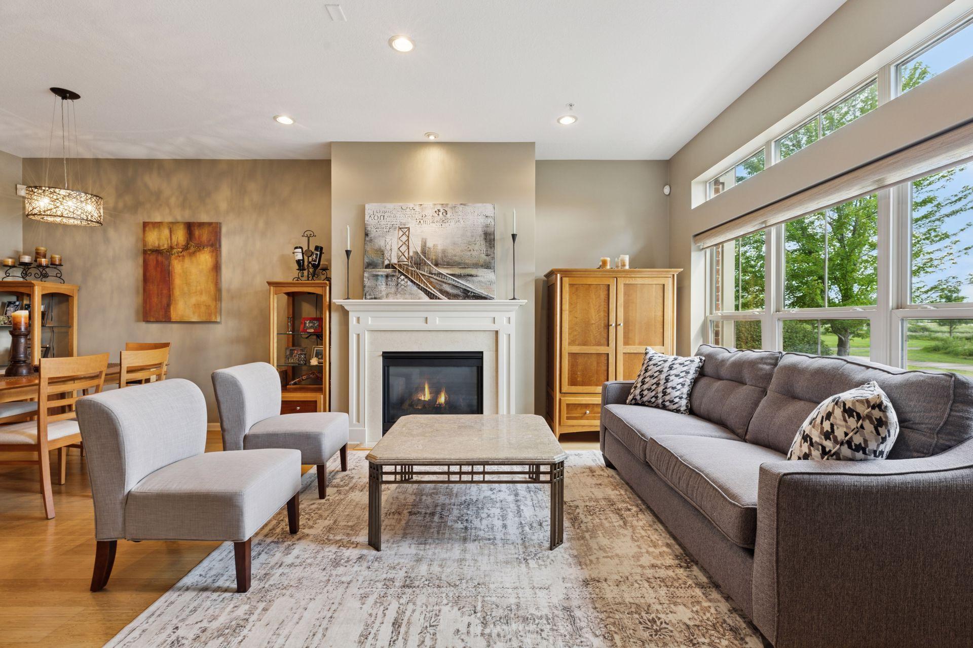 12274 Lakeview Drive N