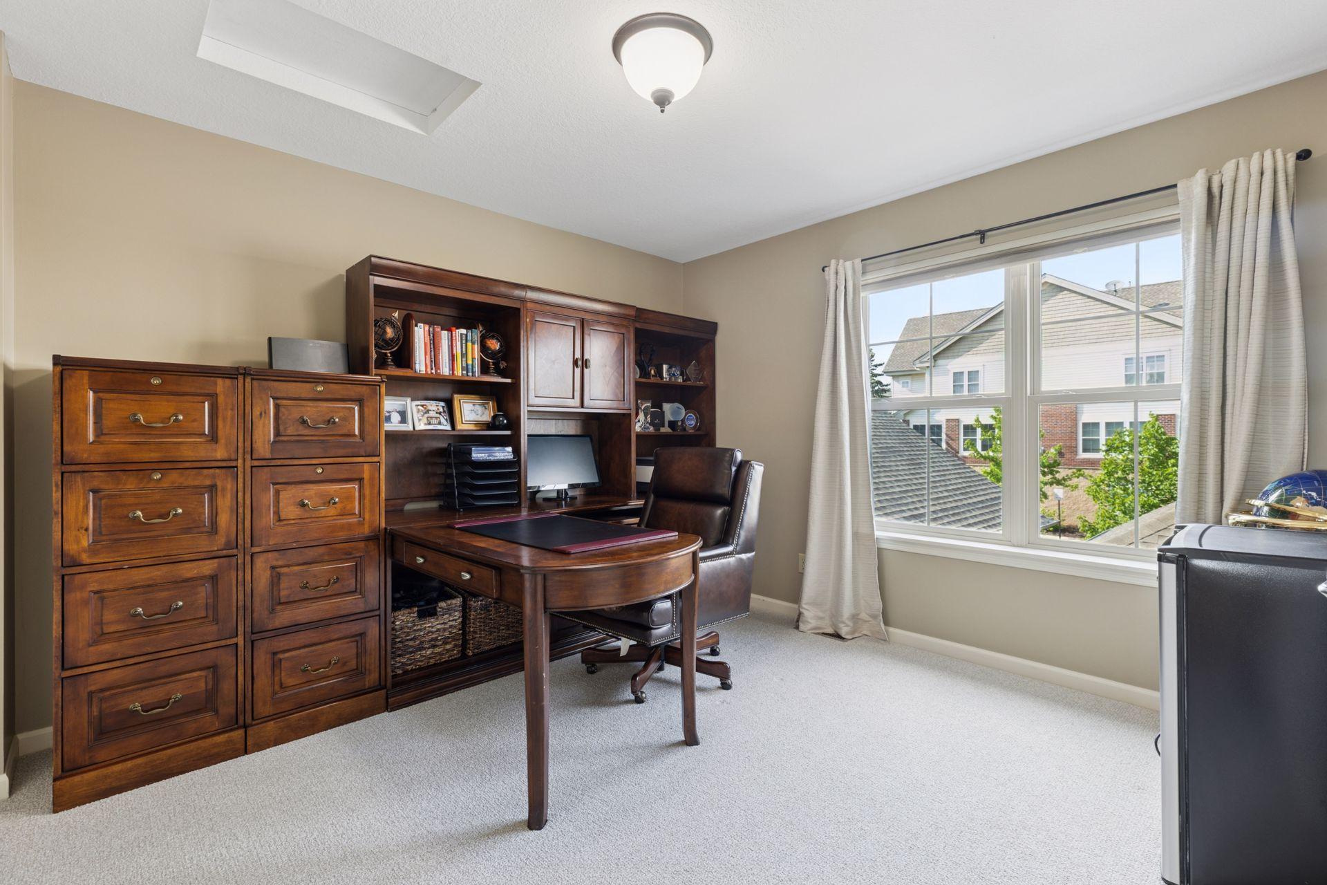 12274 Lakeview Drive N