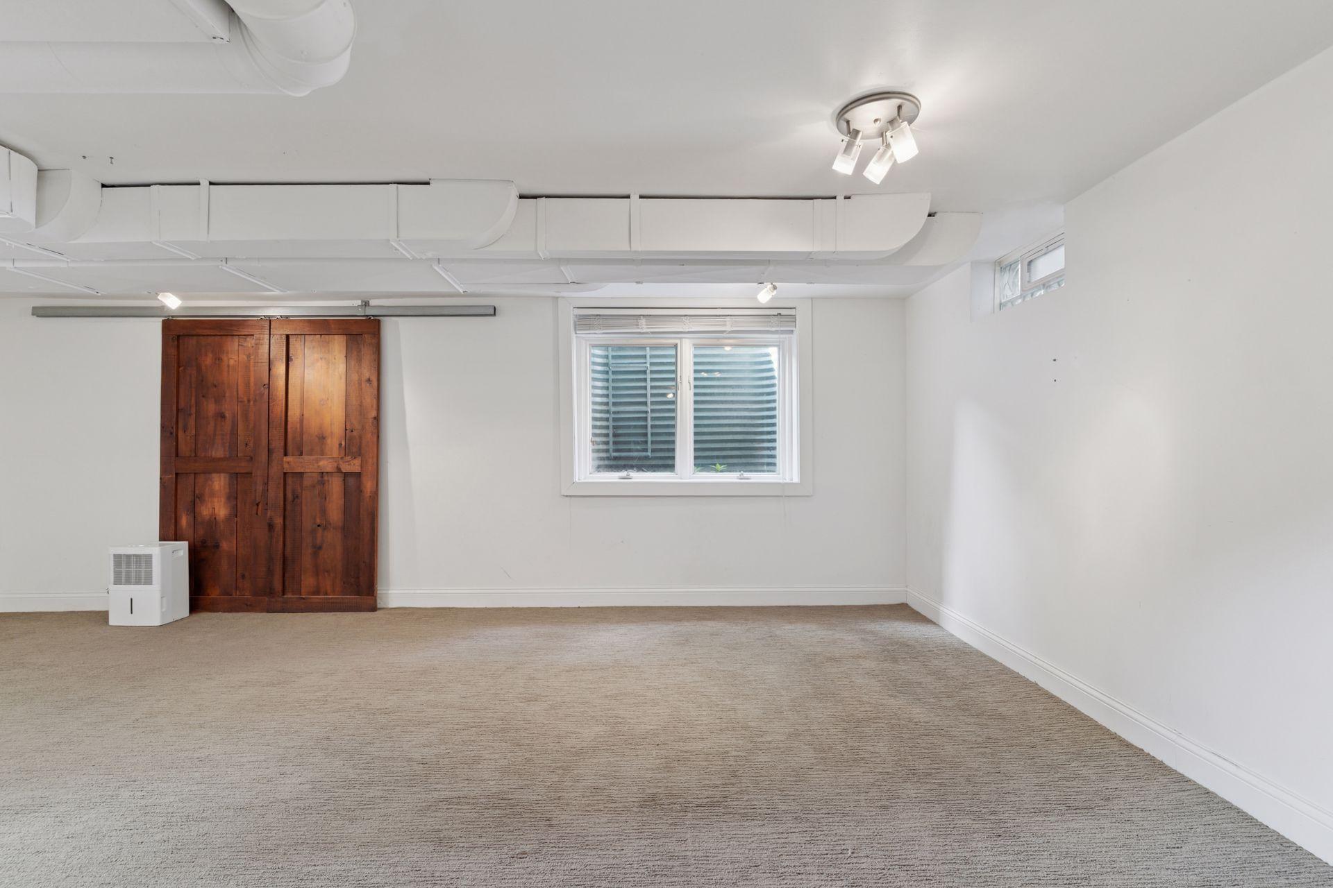 771 Wheelock Parkway W