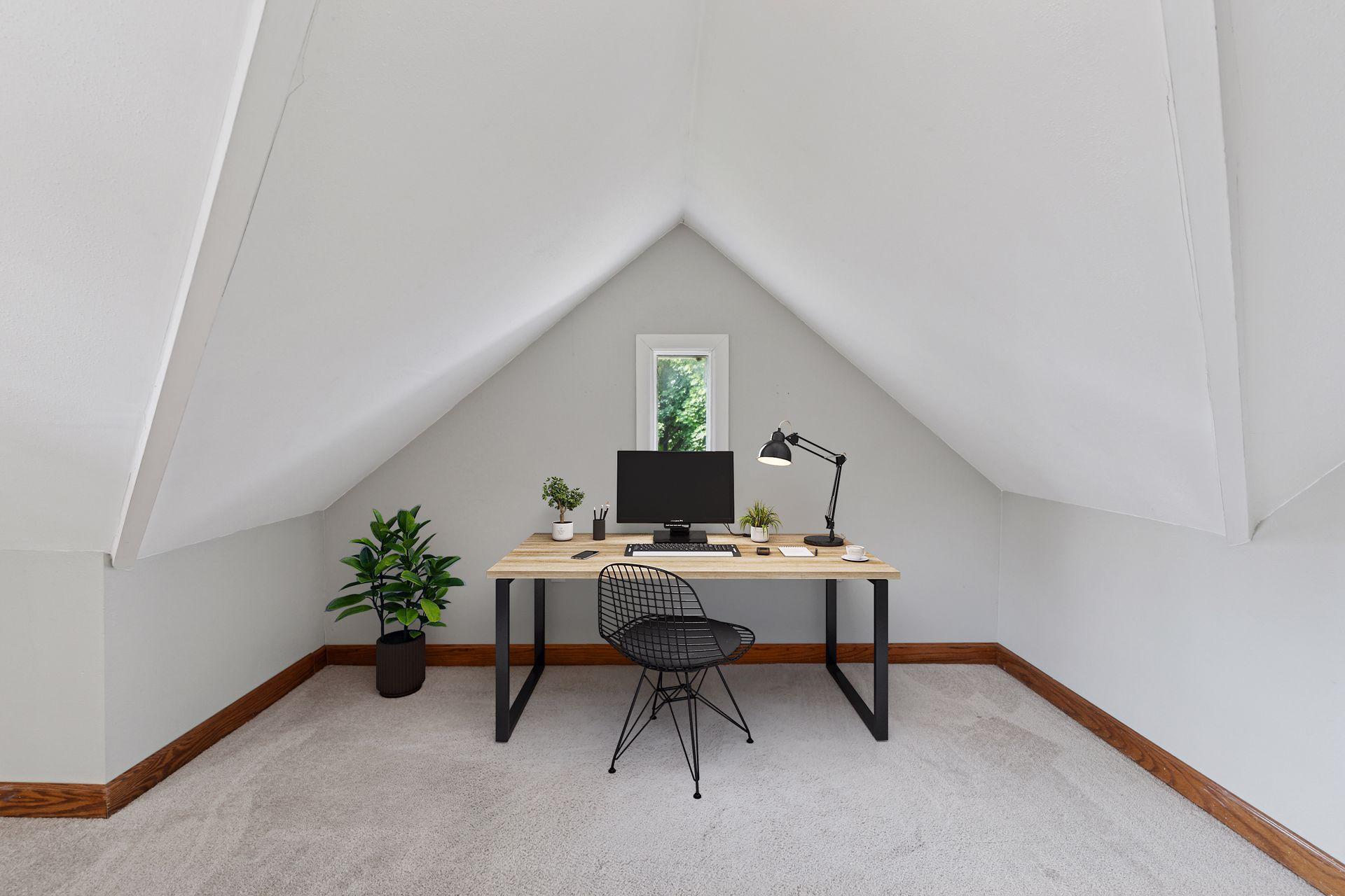 771 Wheelock Parkway W