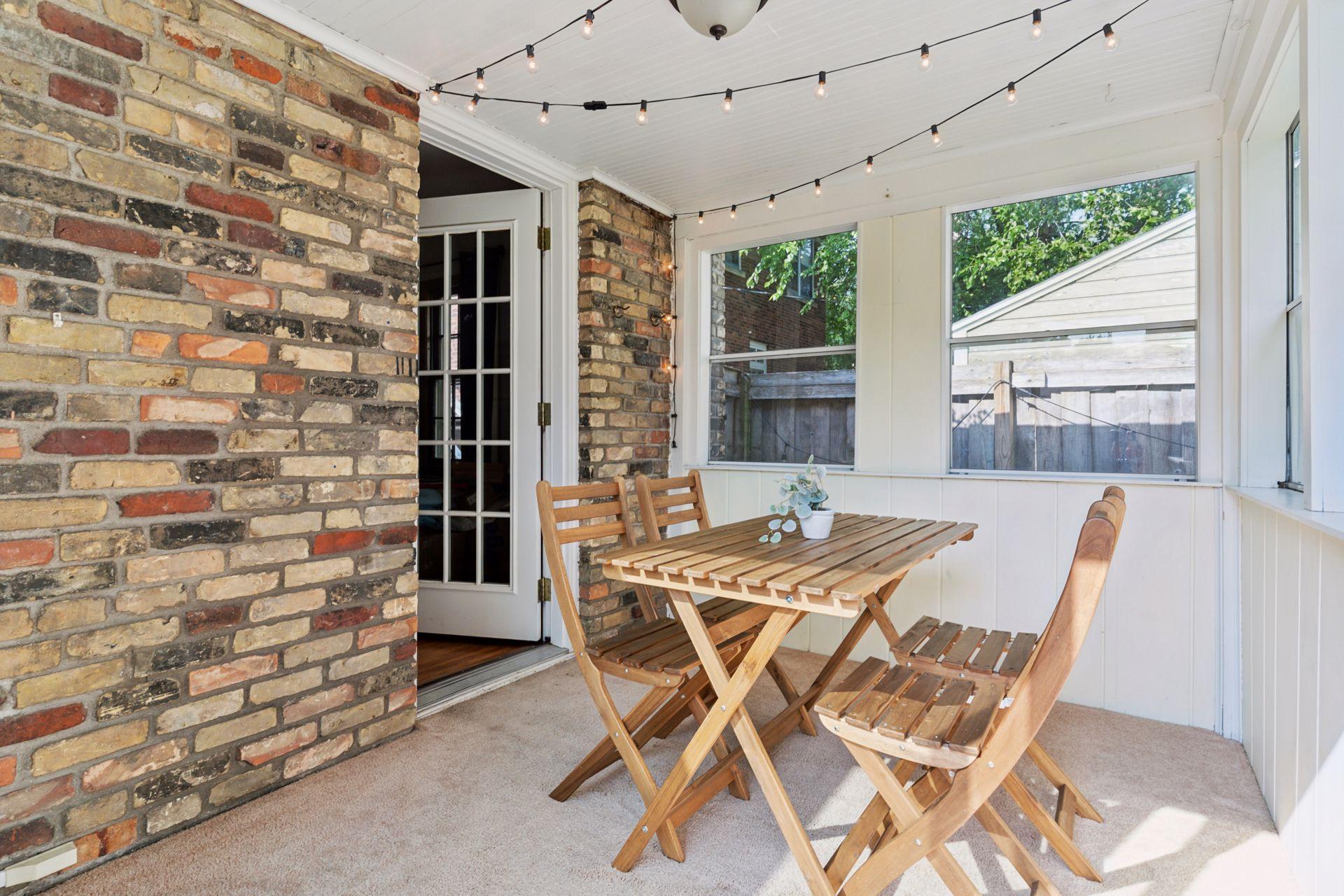 771 Wheelock Parkway W