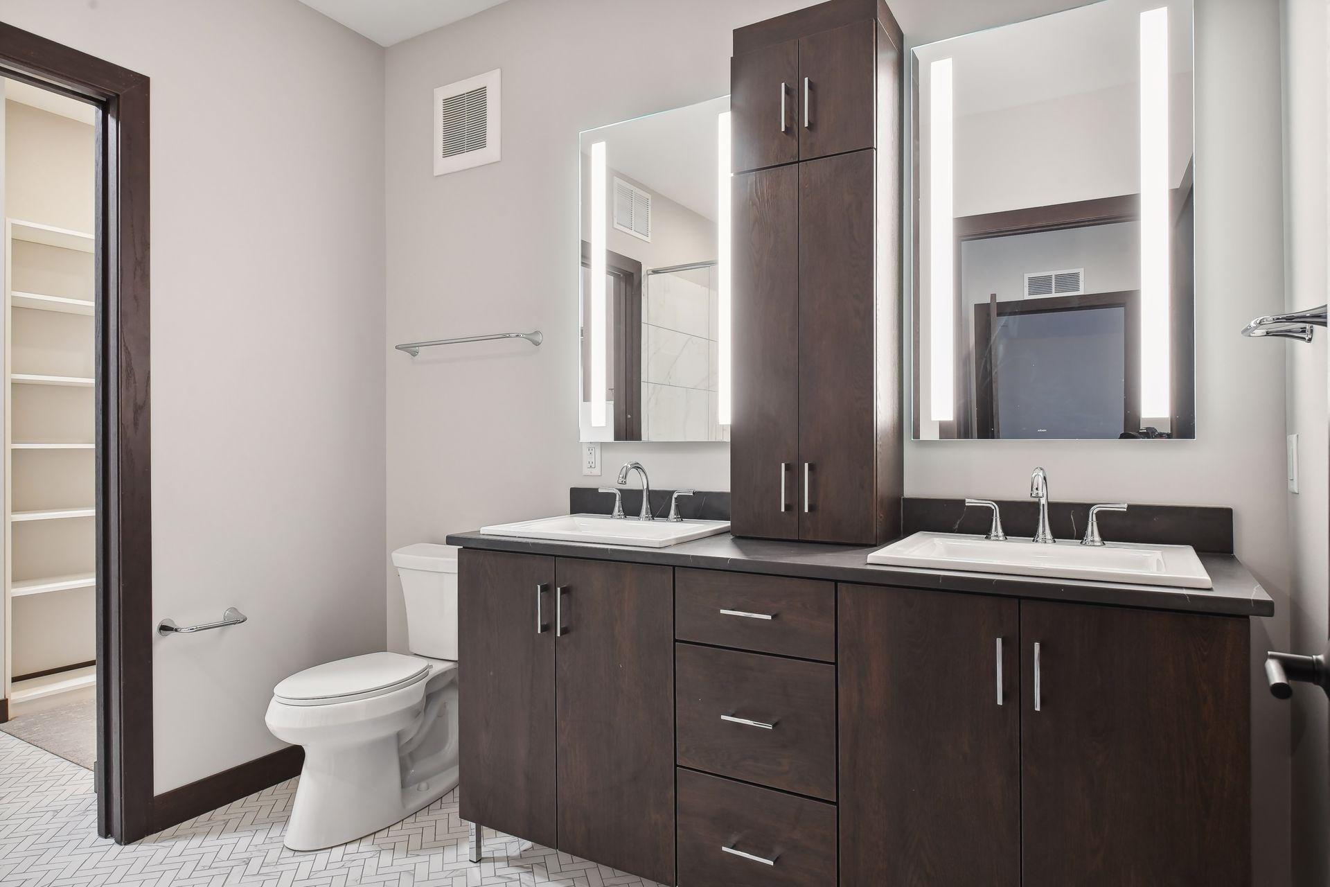 253 Lake Street E Unit: 212