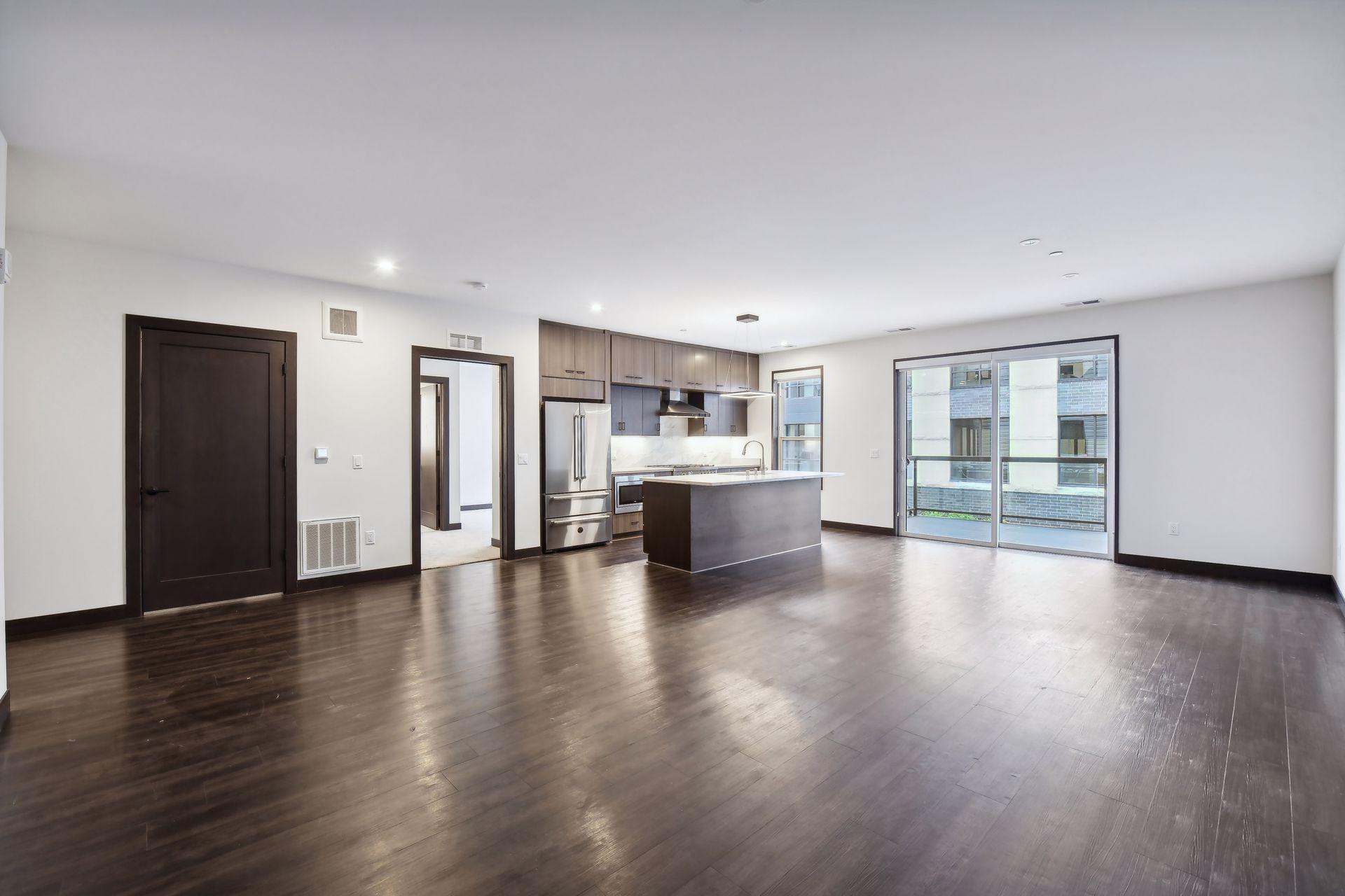 253 Lake Street E Unit: 212