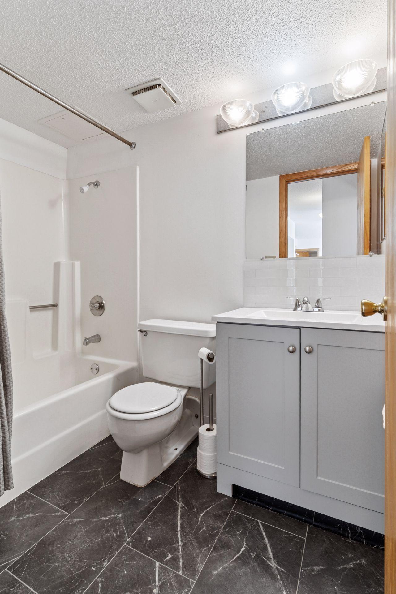 360 Sherman Street Unit: 1607