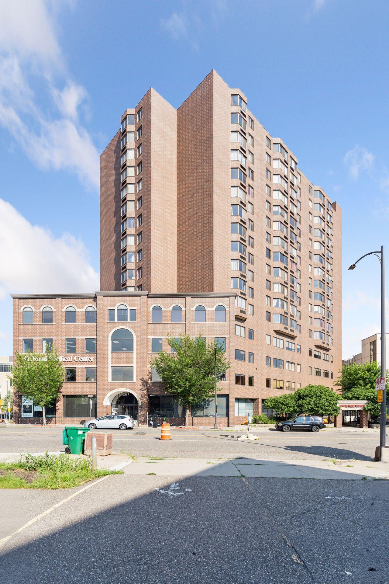 360 Sherman Street Unit: 1607