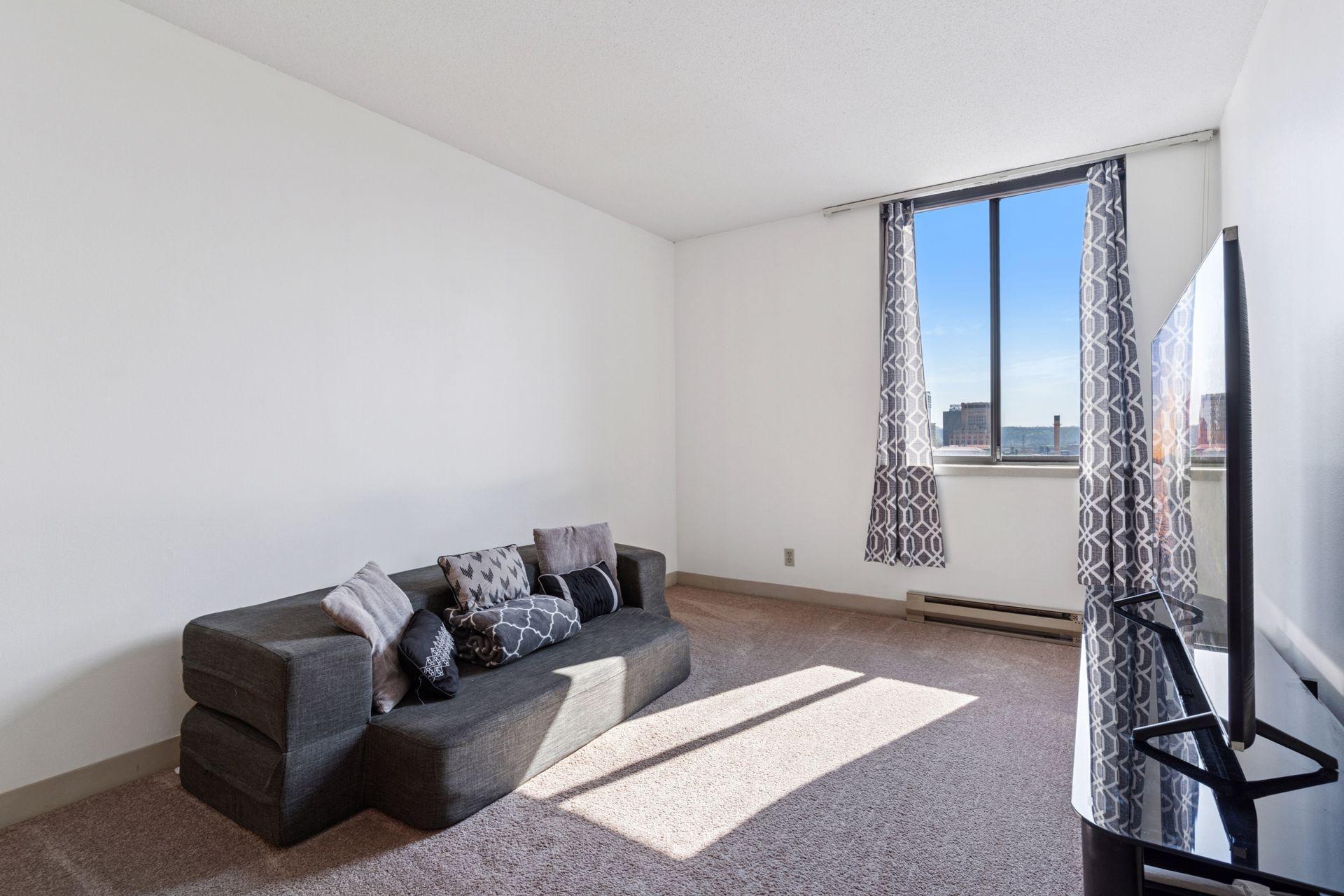 360 Sherman Street Unit: 1607