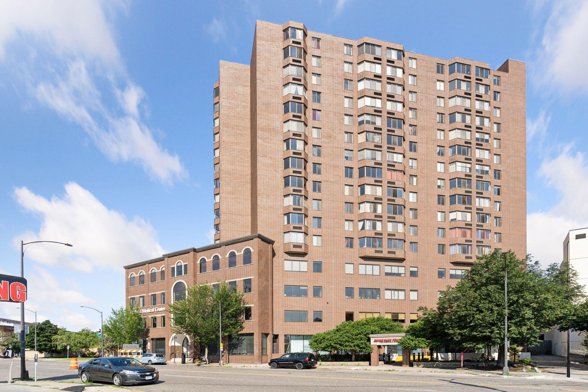 360 Sherman Street Unit: 1607