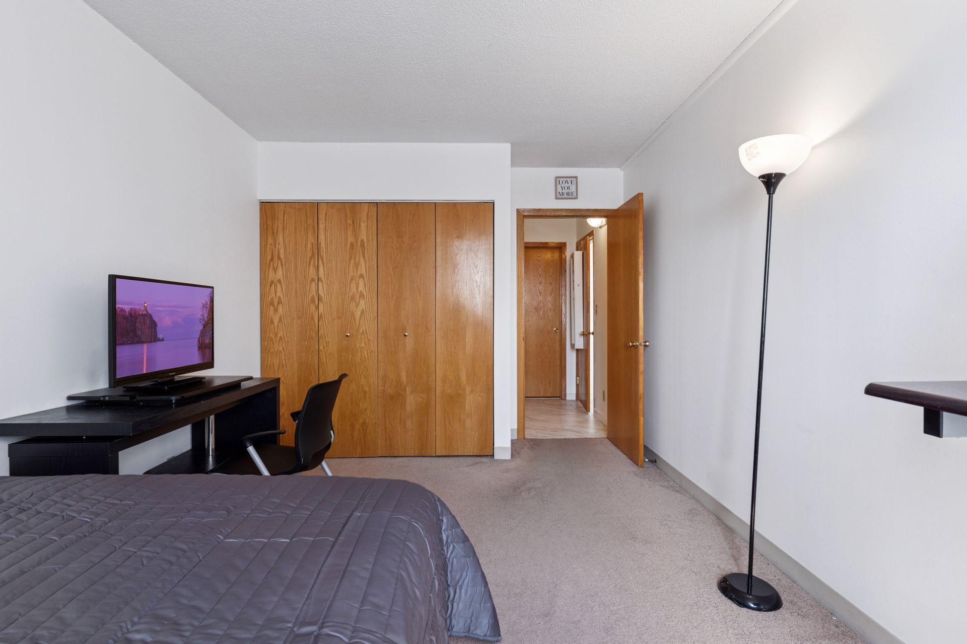 360 Sherman Street Unit: 1607