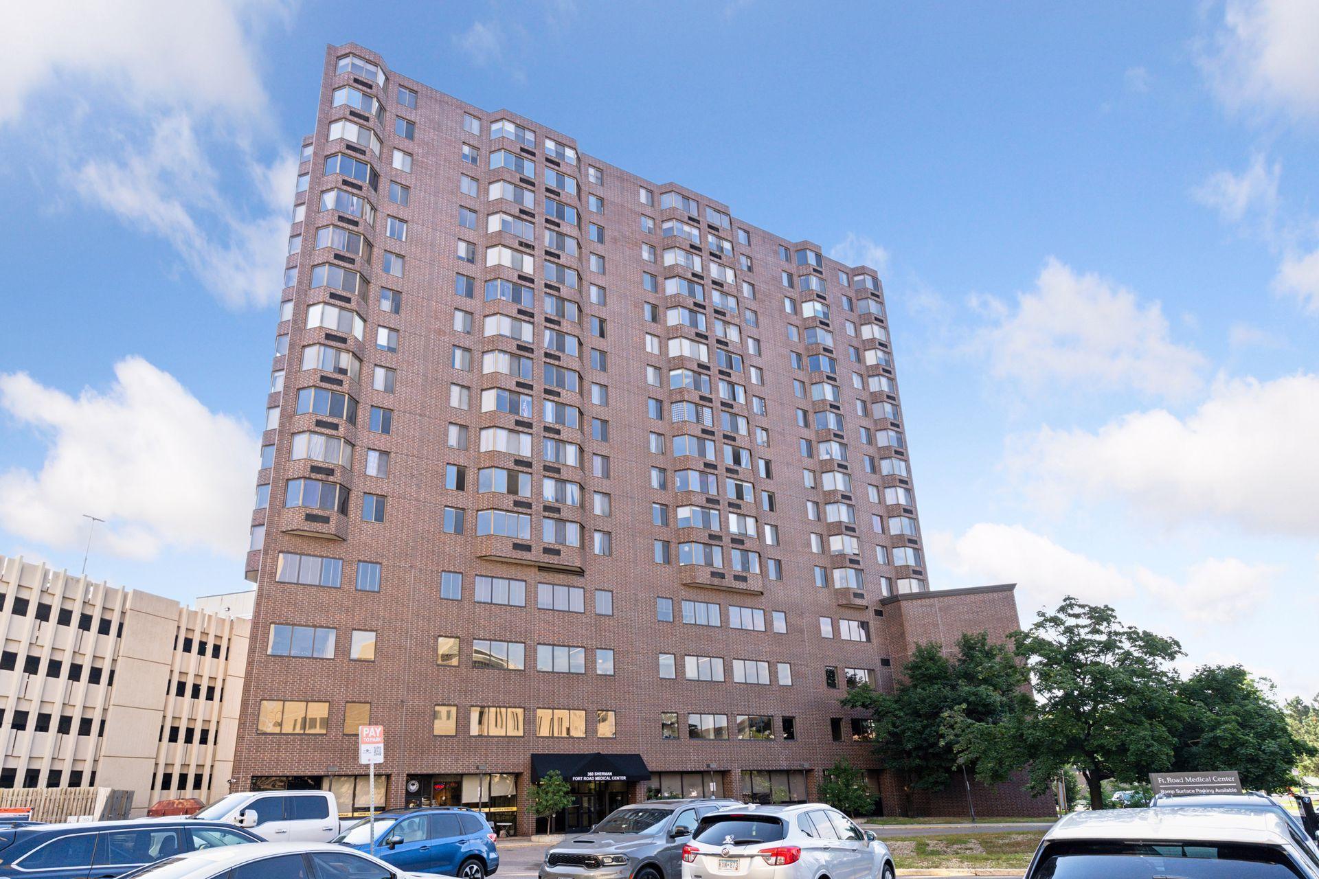 360 Sherman Street Unit: 1607