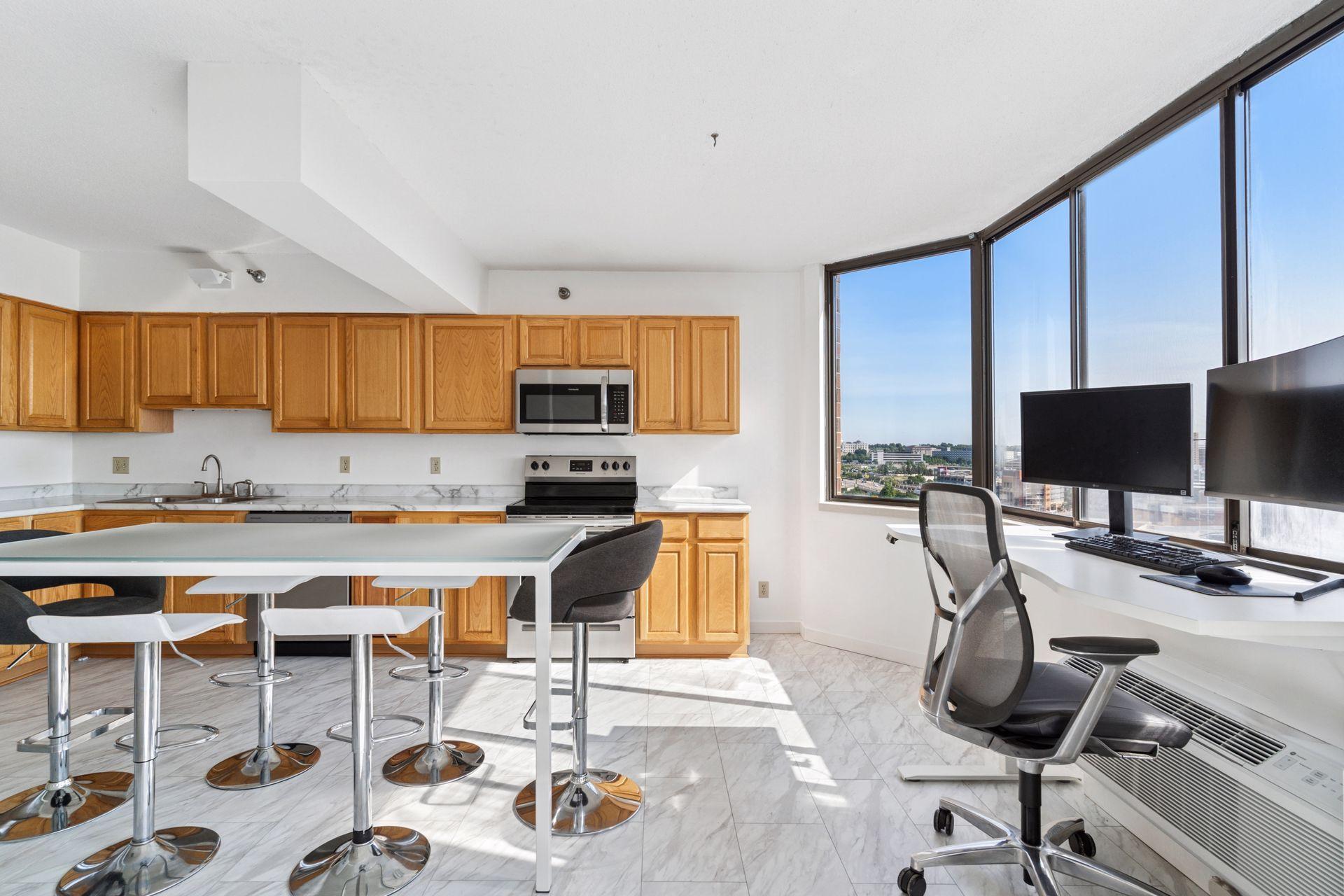 360 Sherman Street Unit: 1607