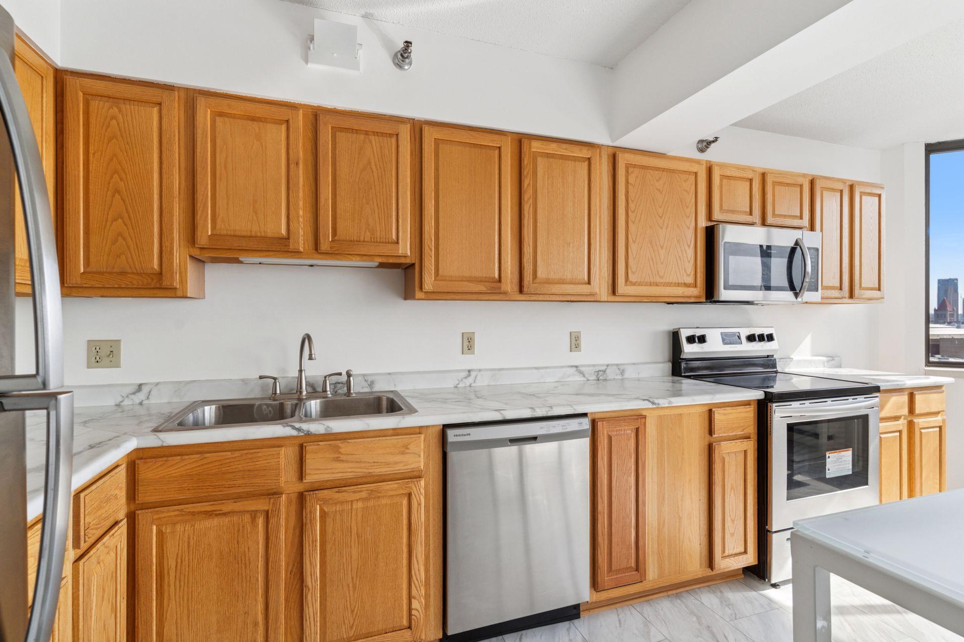 360 Sherman Street Unit: 1607