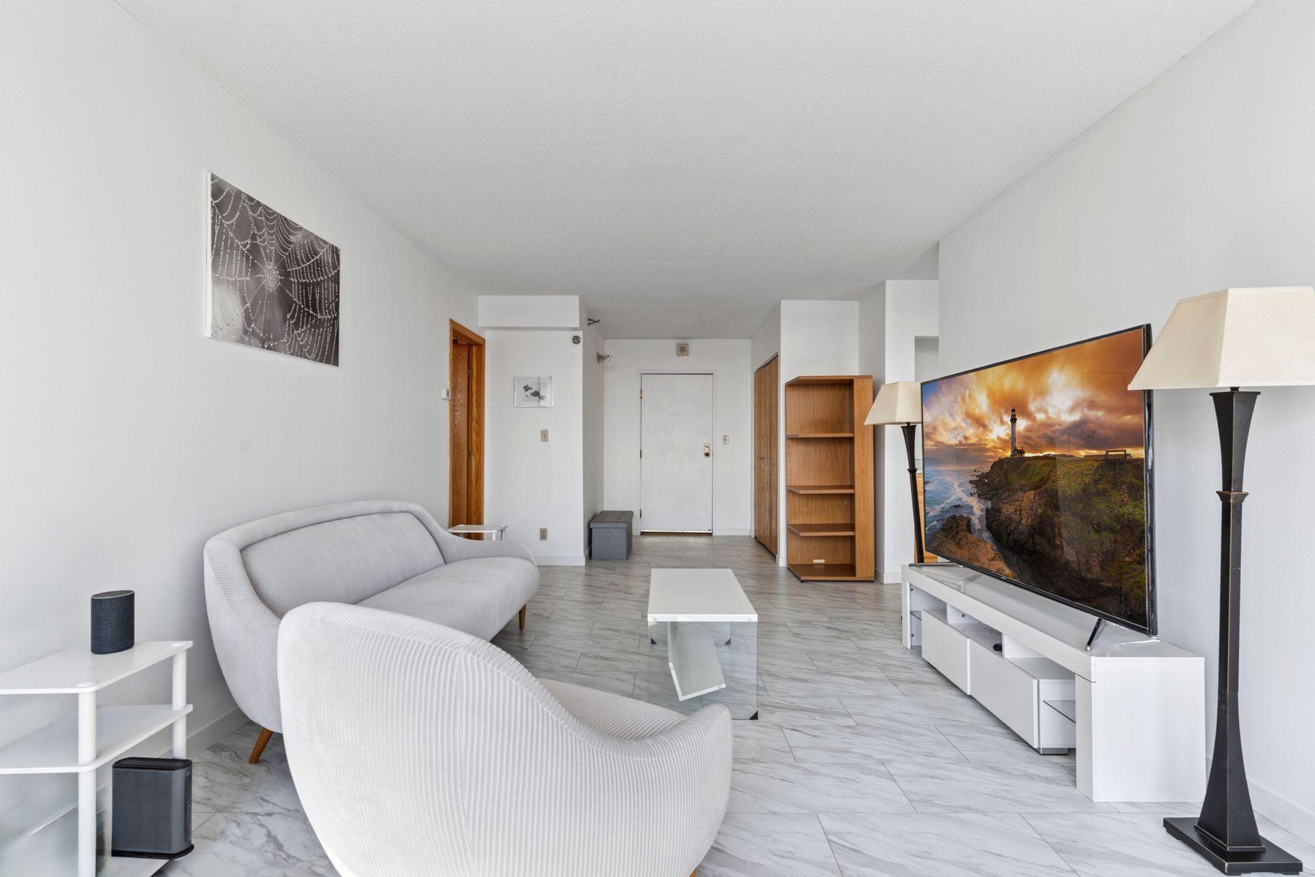 360 Sherman Street Unit: 1607