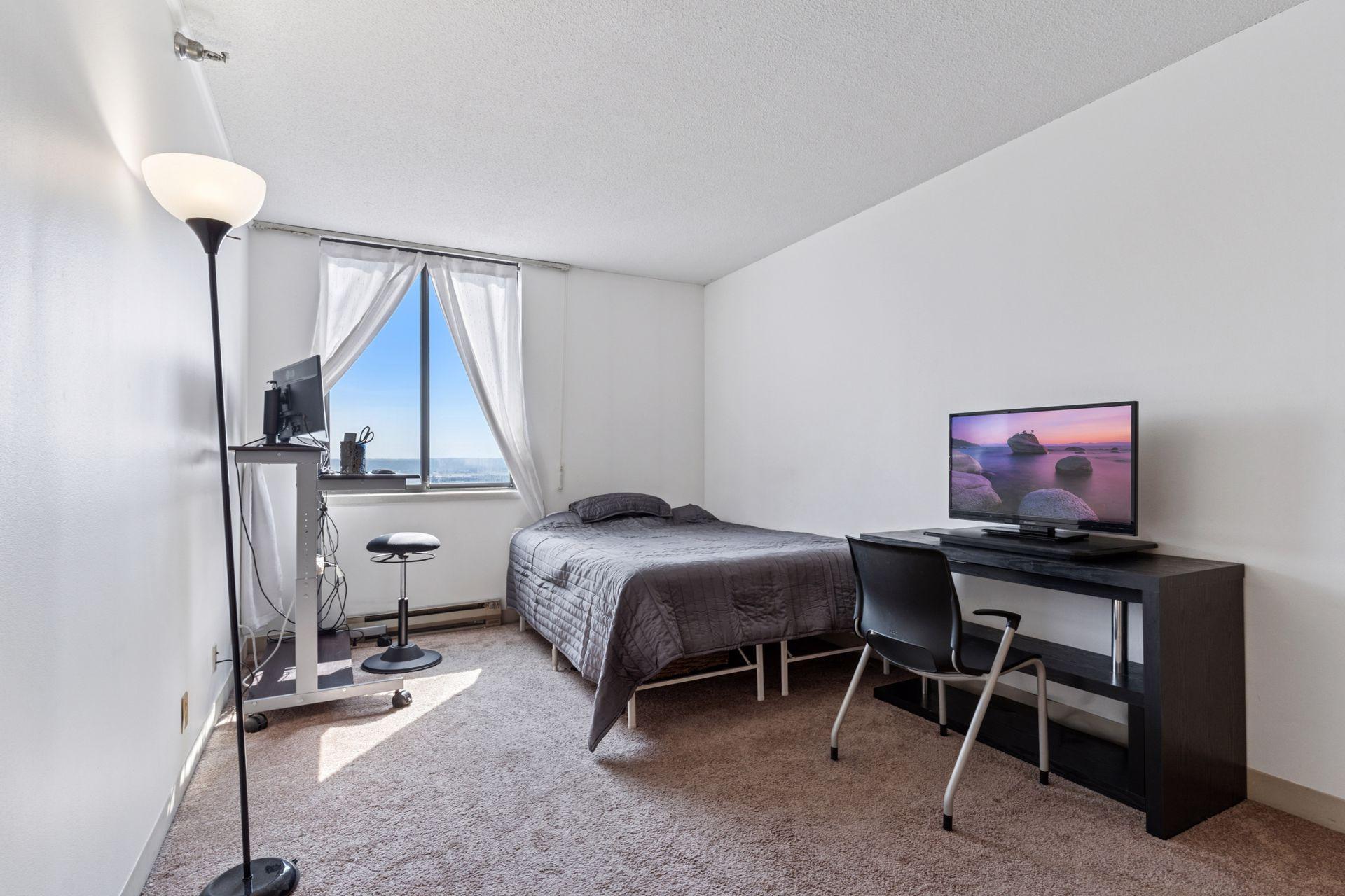 360 Sherman Street Unit: 1607