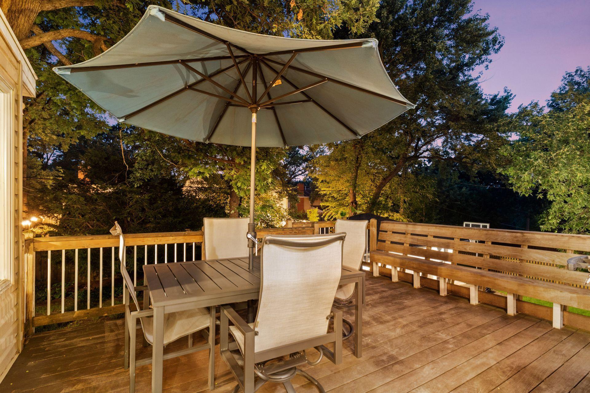 4516 Vandervork Avenue