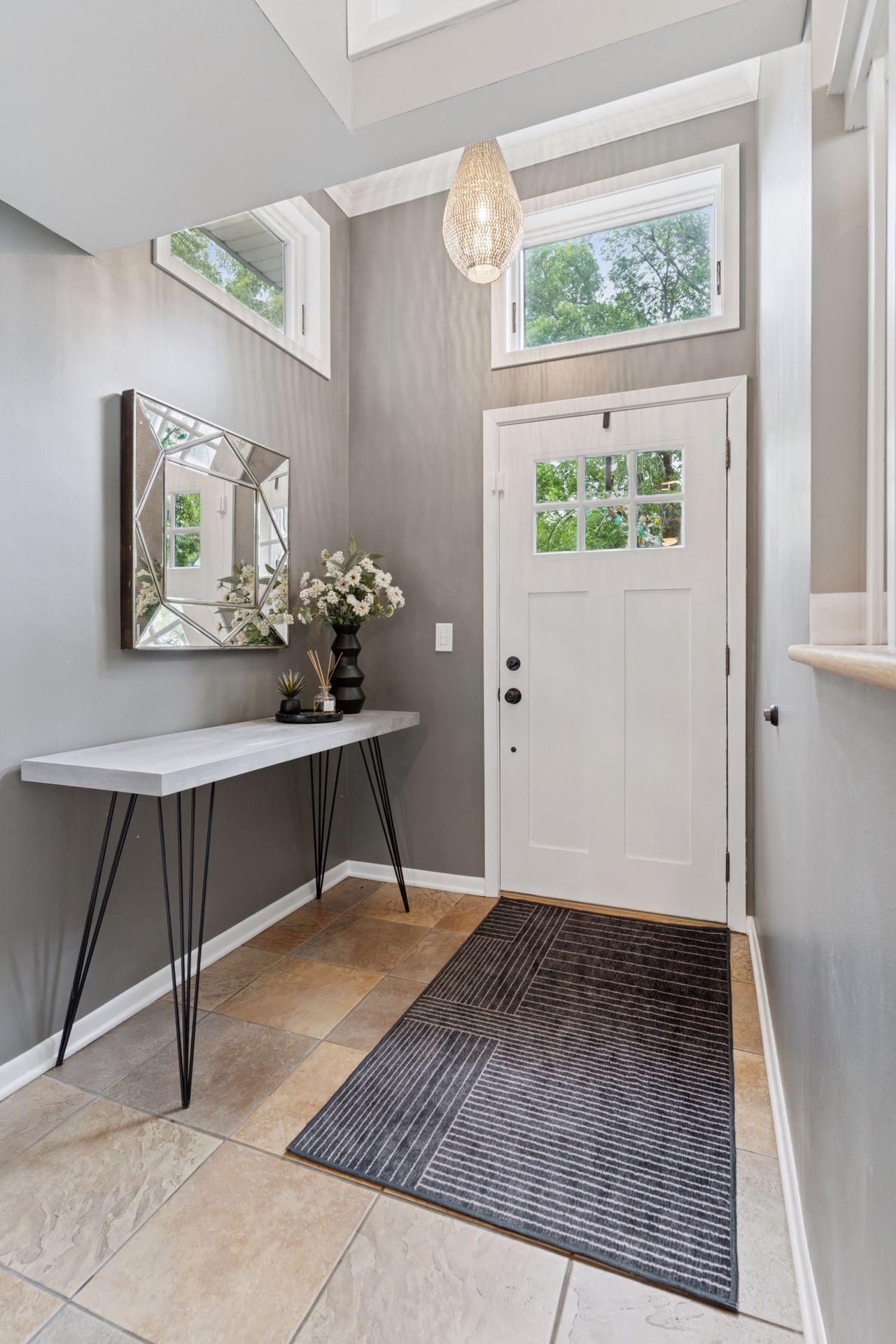 4516 Vandervork Avenue