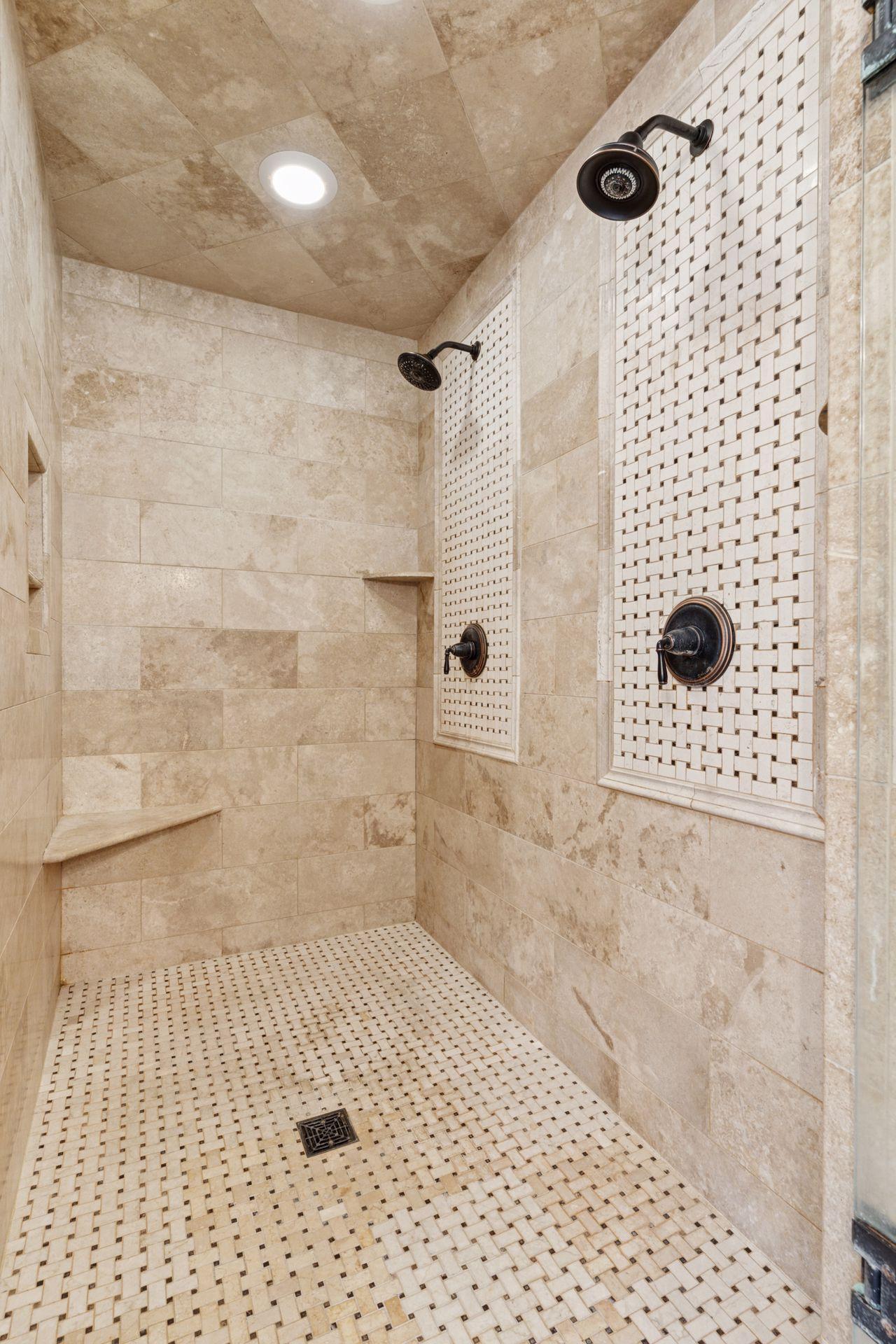 4516 Vandervork Avenue