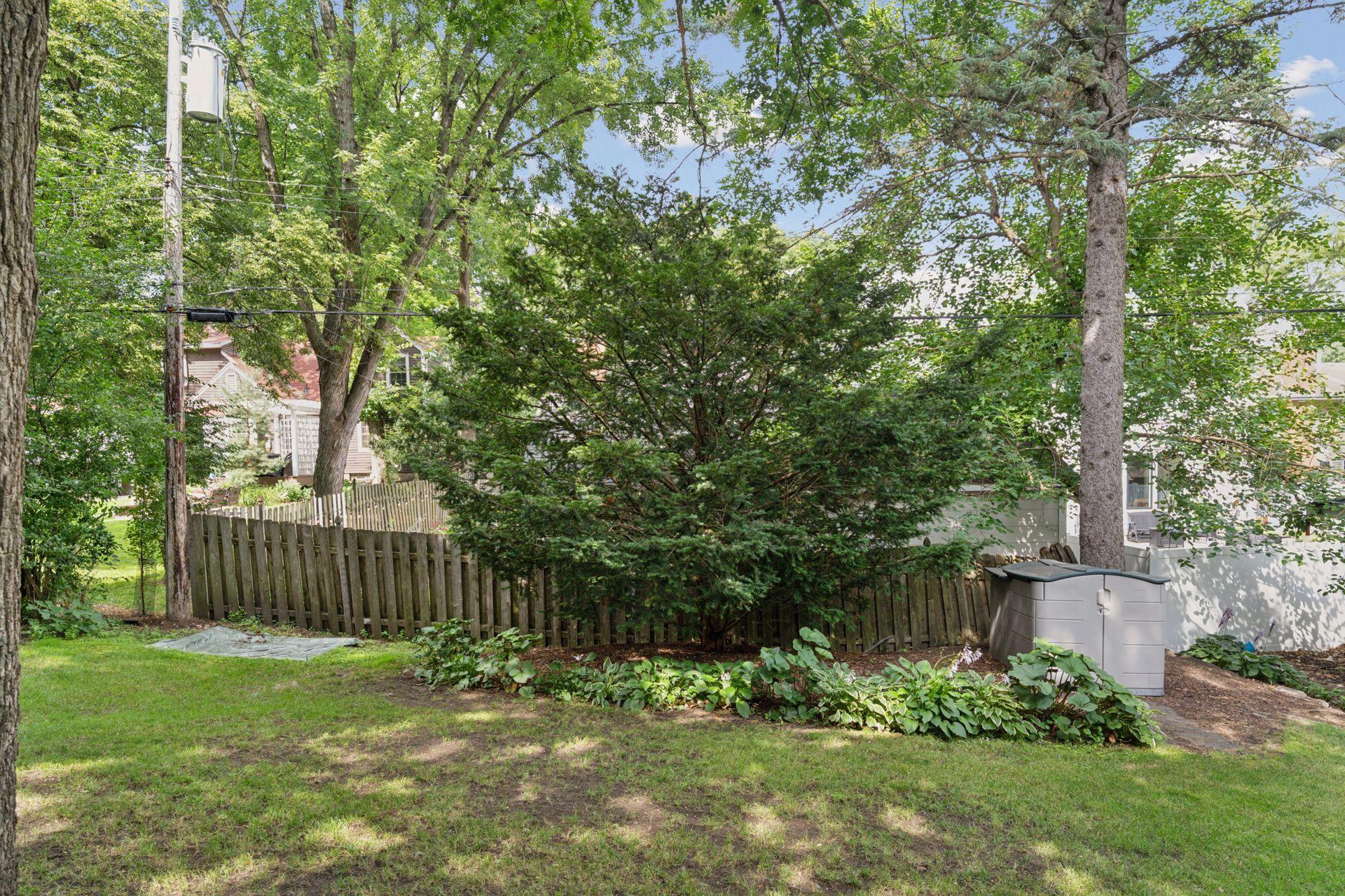 4516 Vandervork Avenue