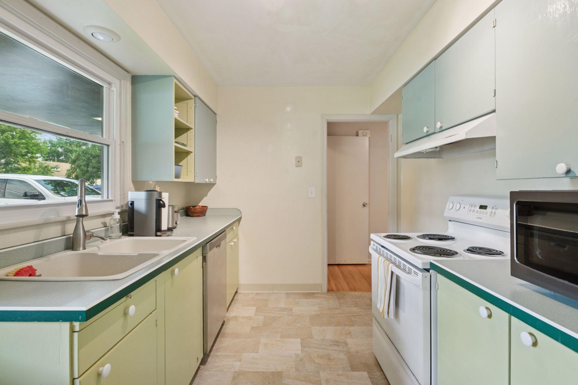 5901 Sunrise Drive