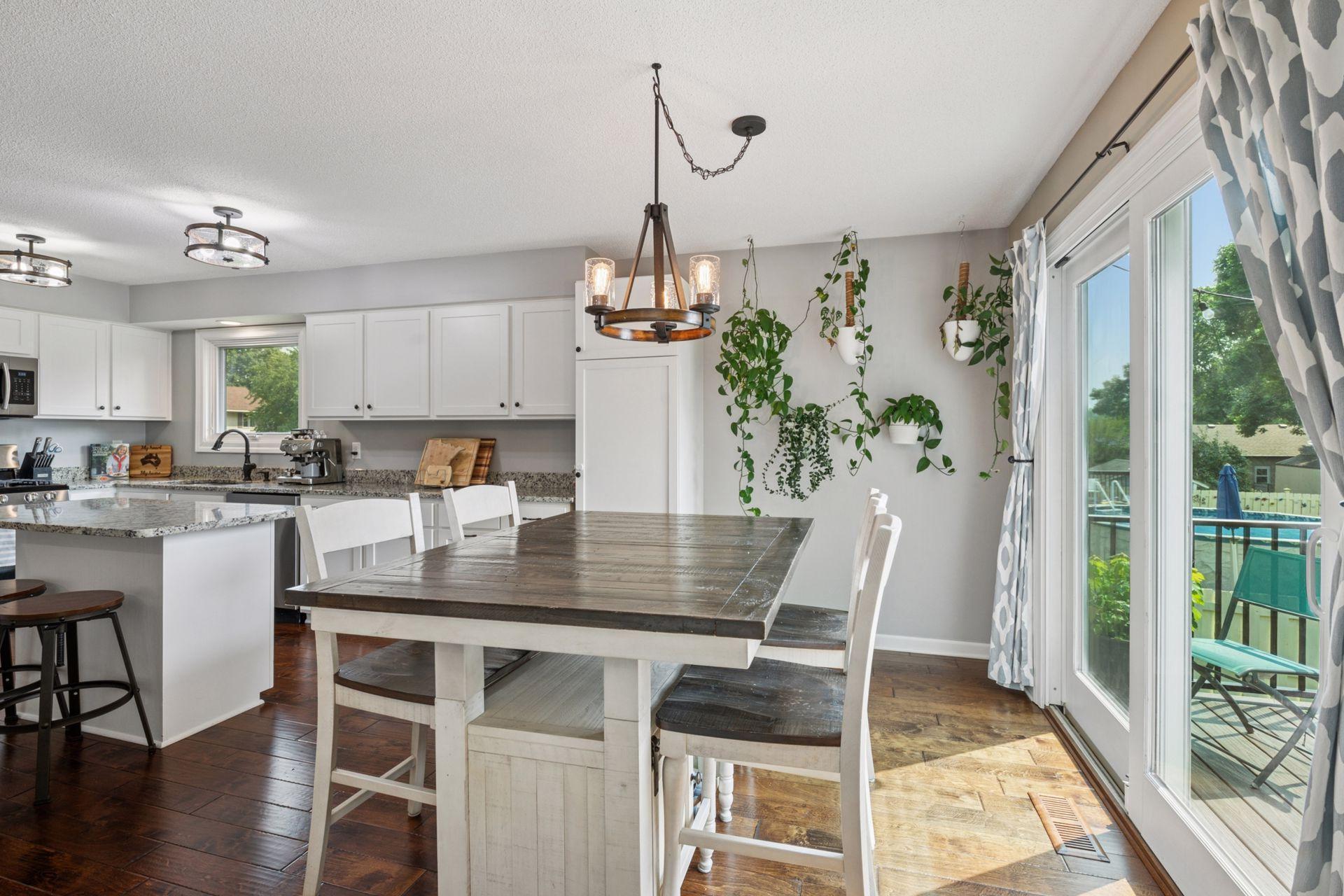 7417 W 100th Street