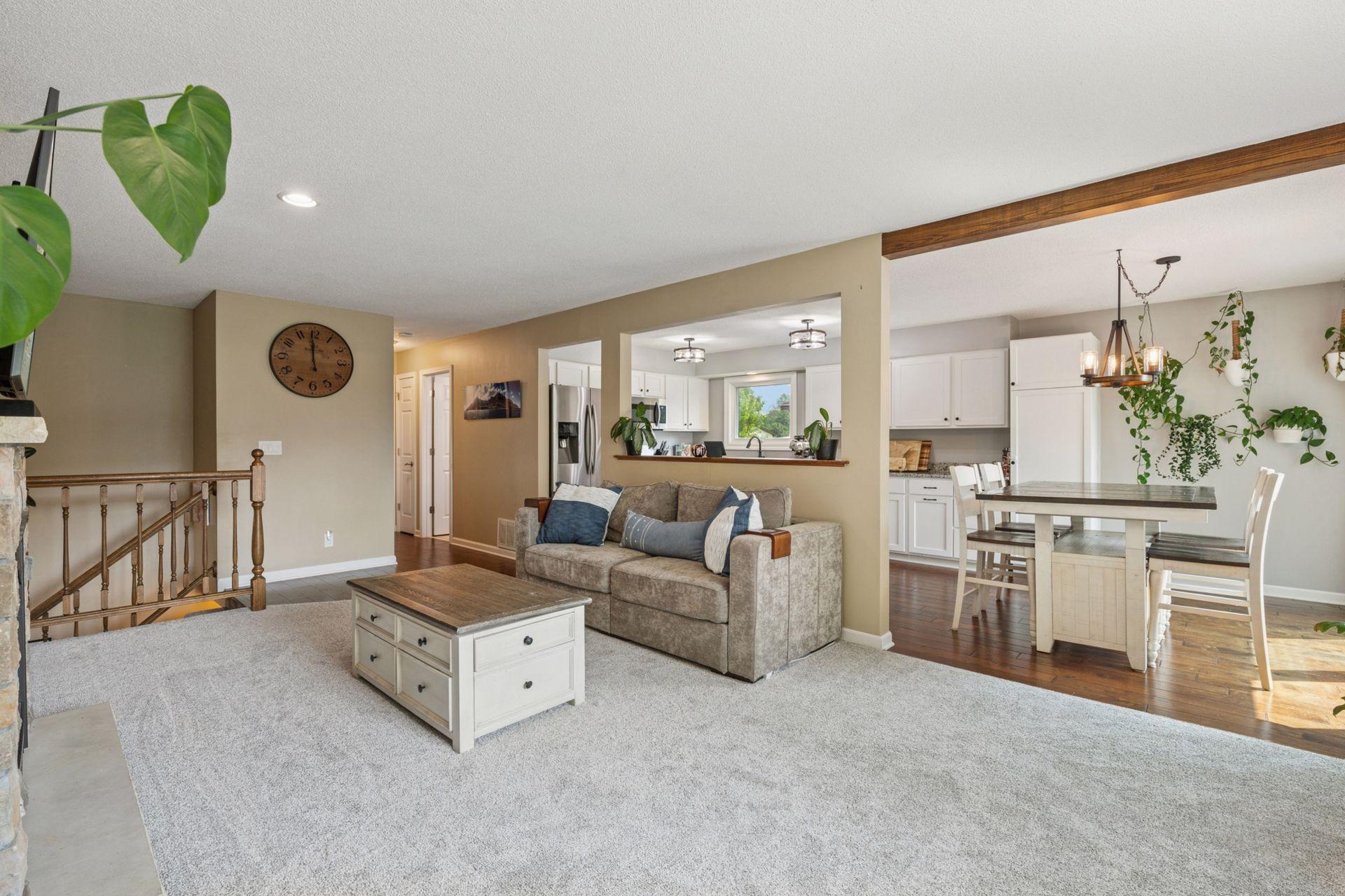 7417 W 100th Street