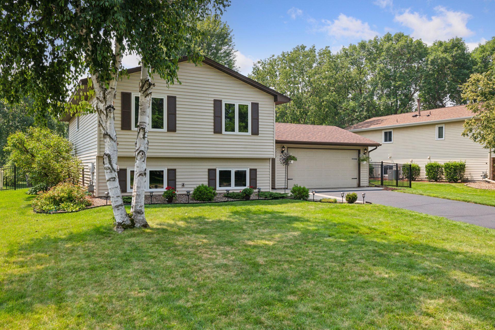 7417 W 100th Street
