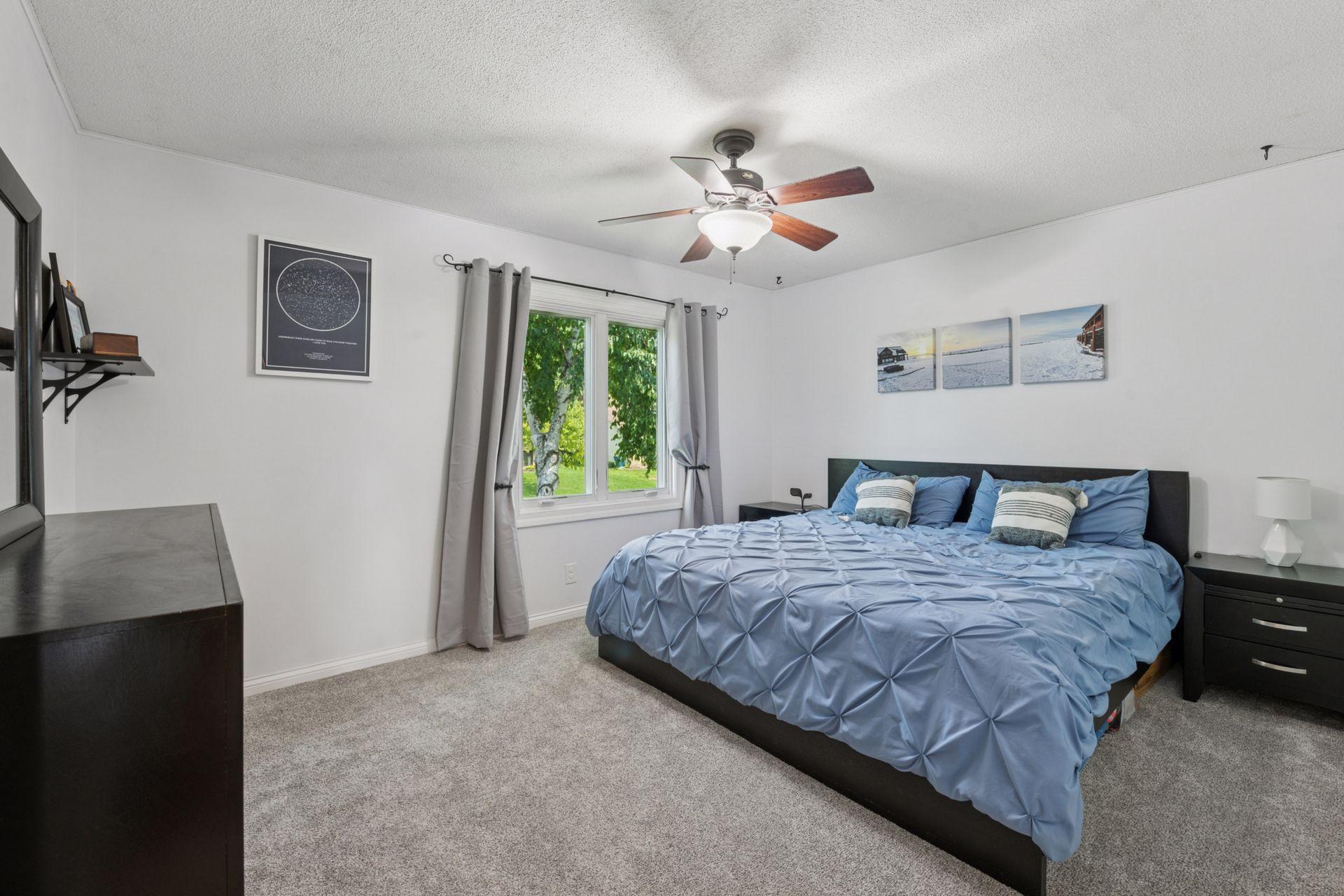 7417 W 100th Street
