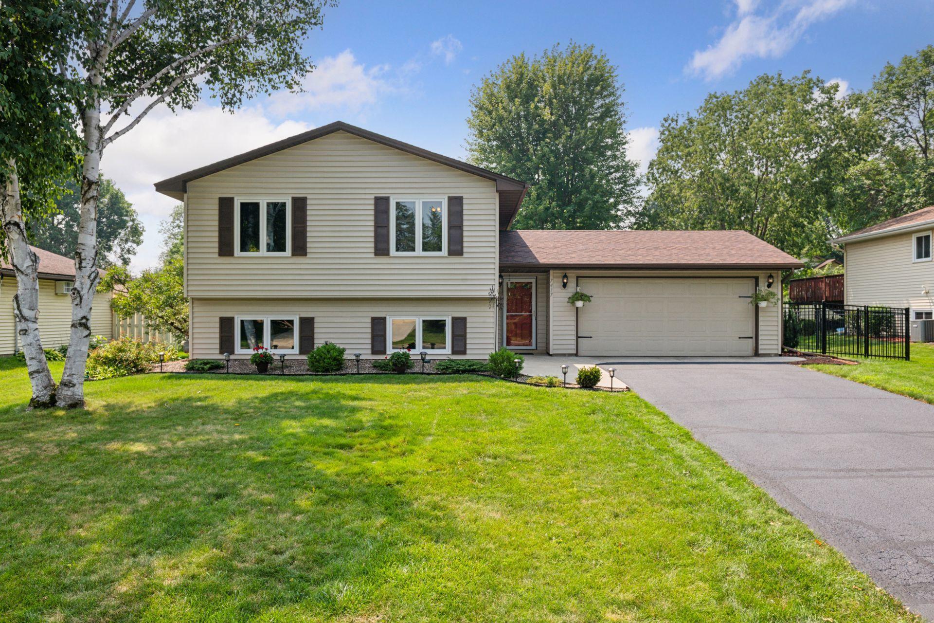 7417 W 100th Street