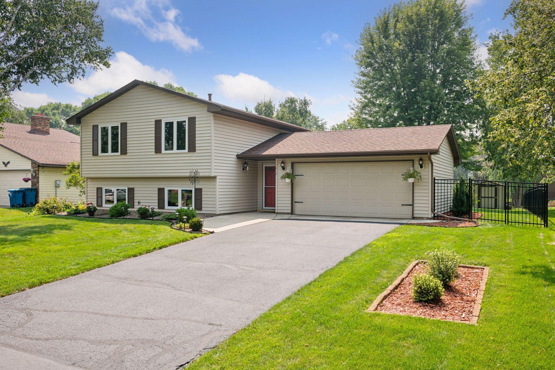 7417 W 100th Street