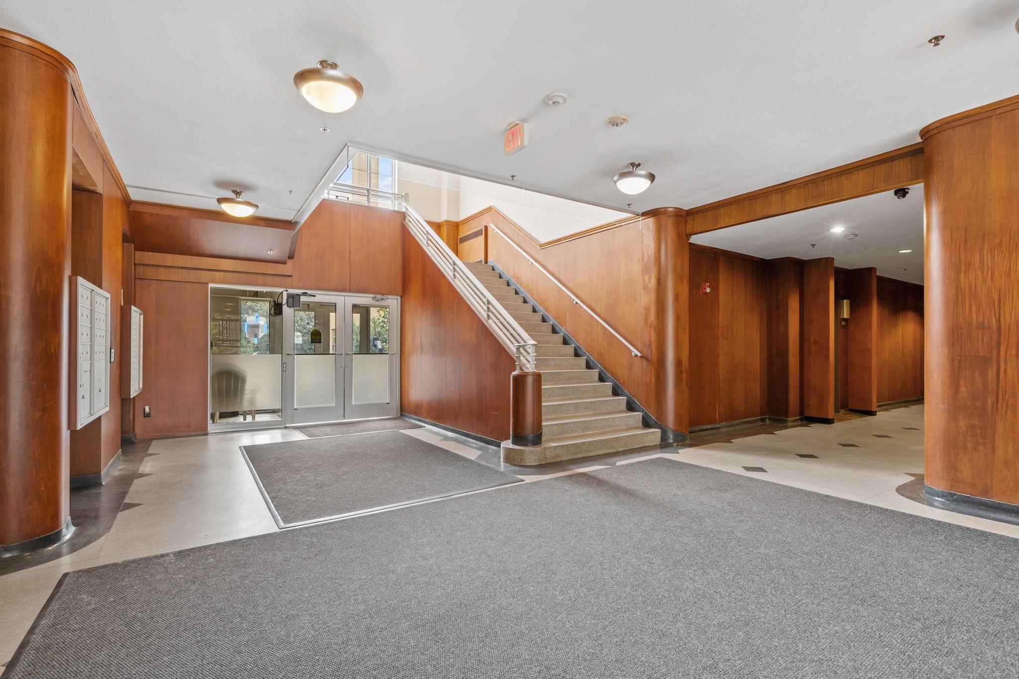 111 E Franklin Avenue Unit: 316