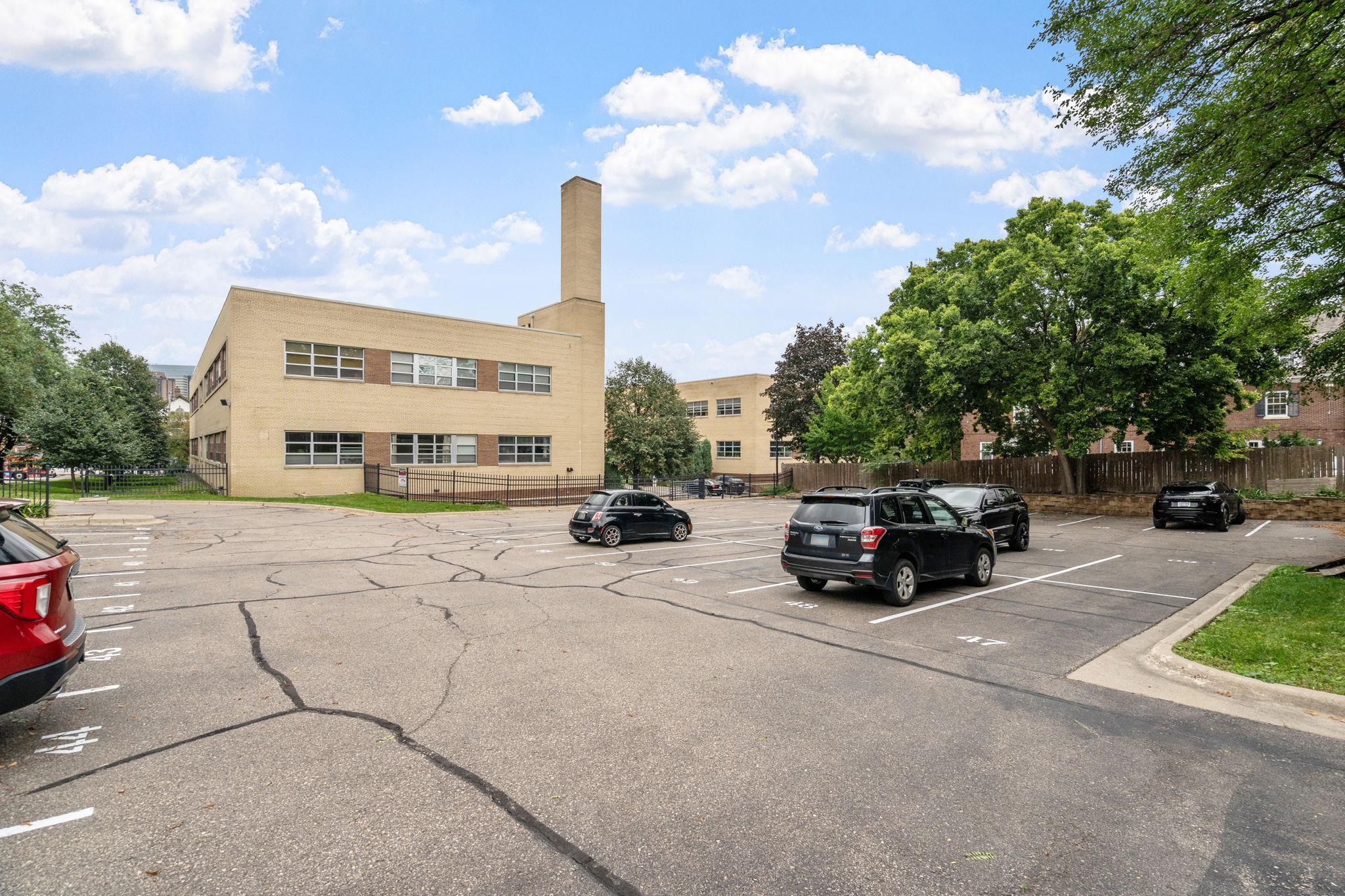 111 E Franklin Avenue Unit: 316