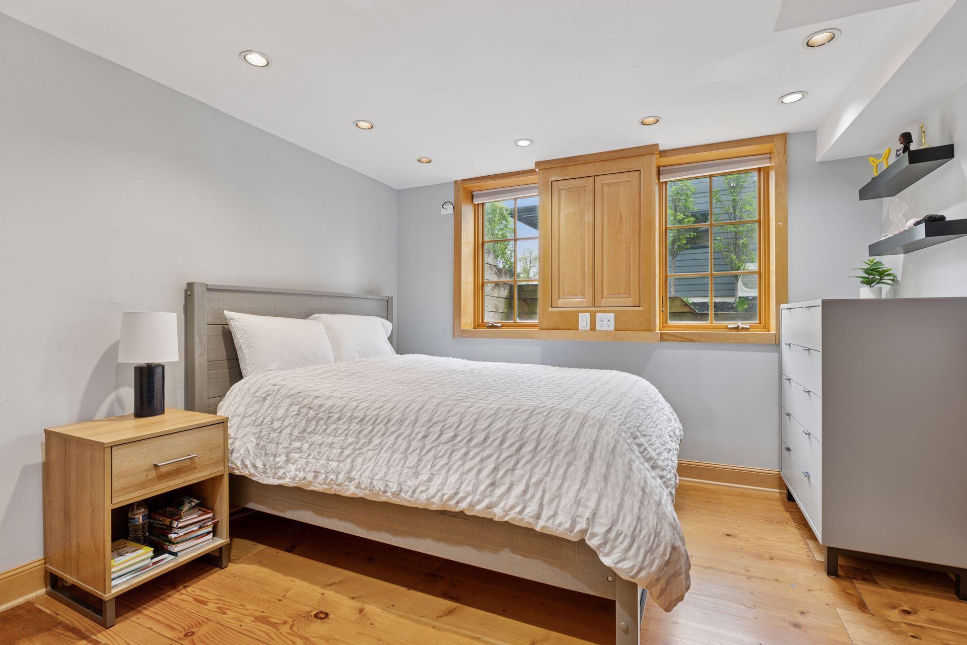 1709 Baywood Lane Unit: 204