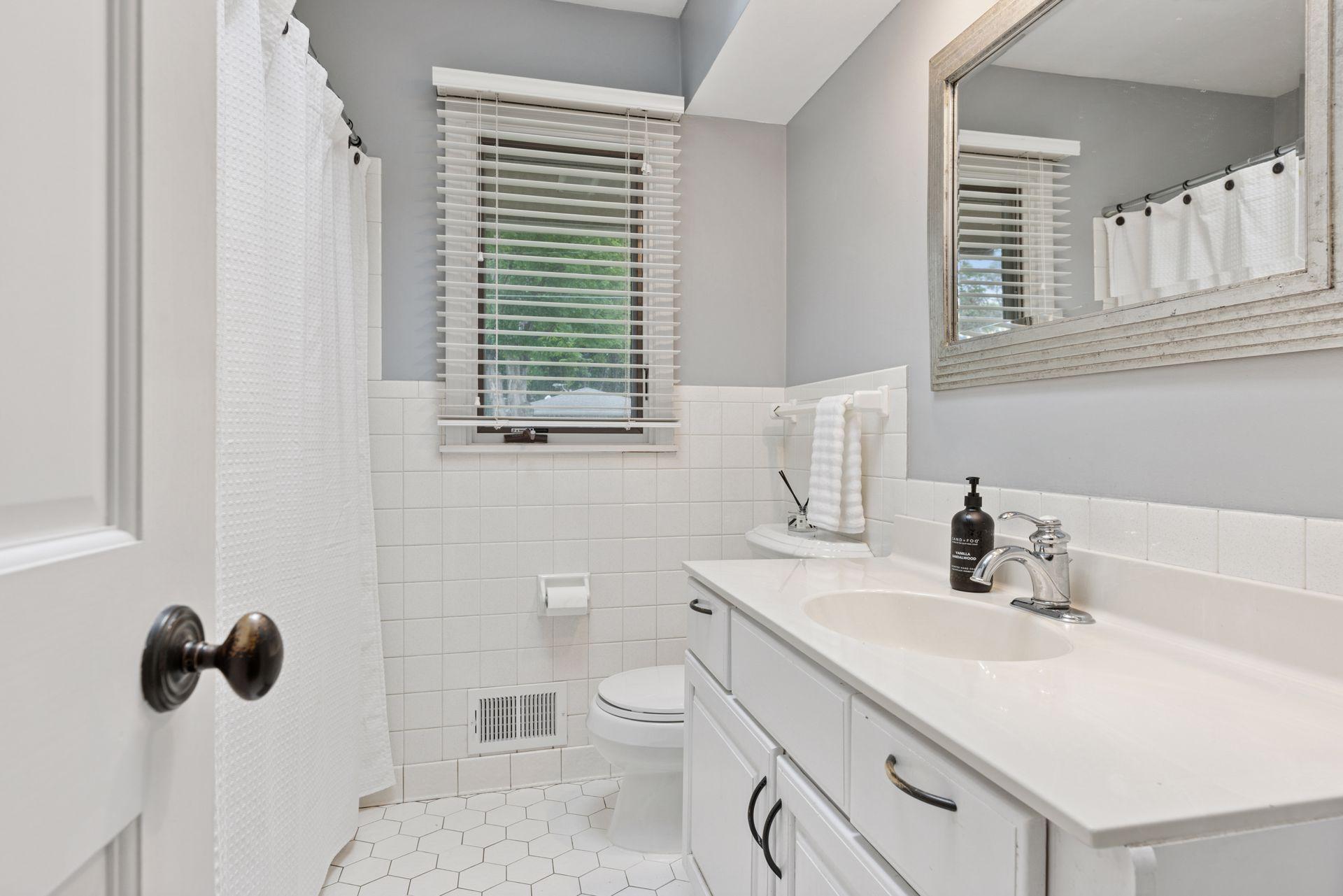 1709 Baywood Lane Unit: 204