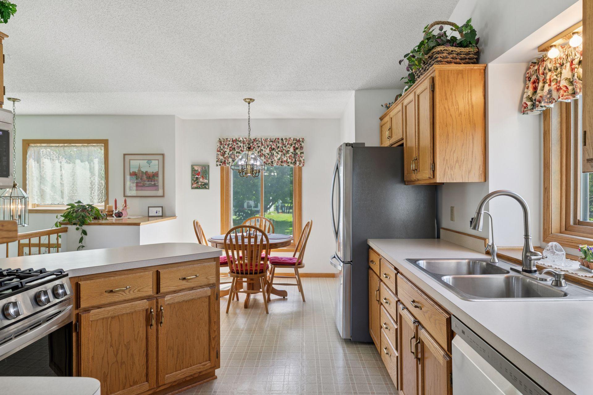 9491 Rosewood Lane N