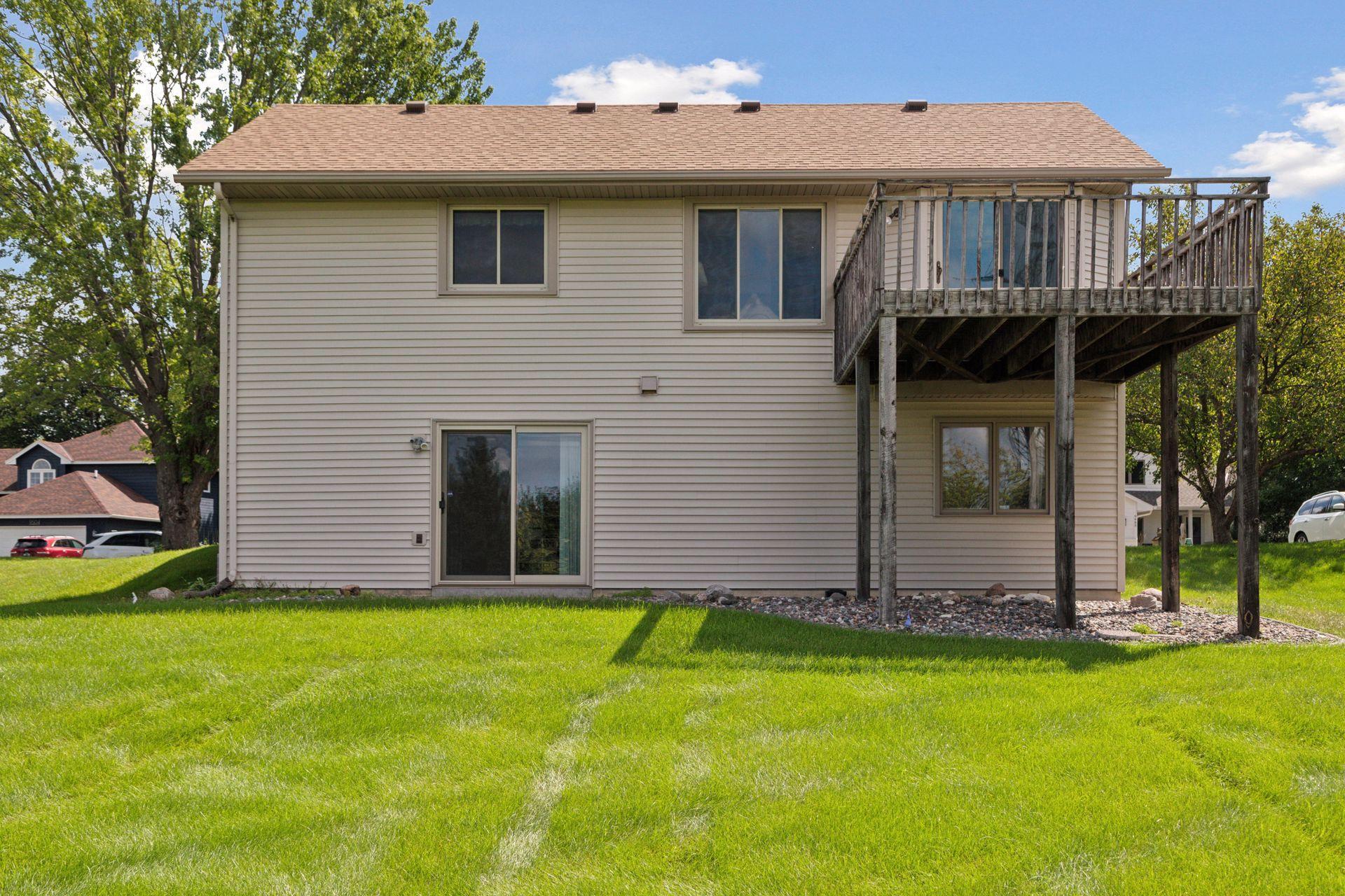 9491 Rosewood Lane N