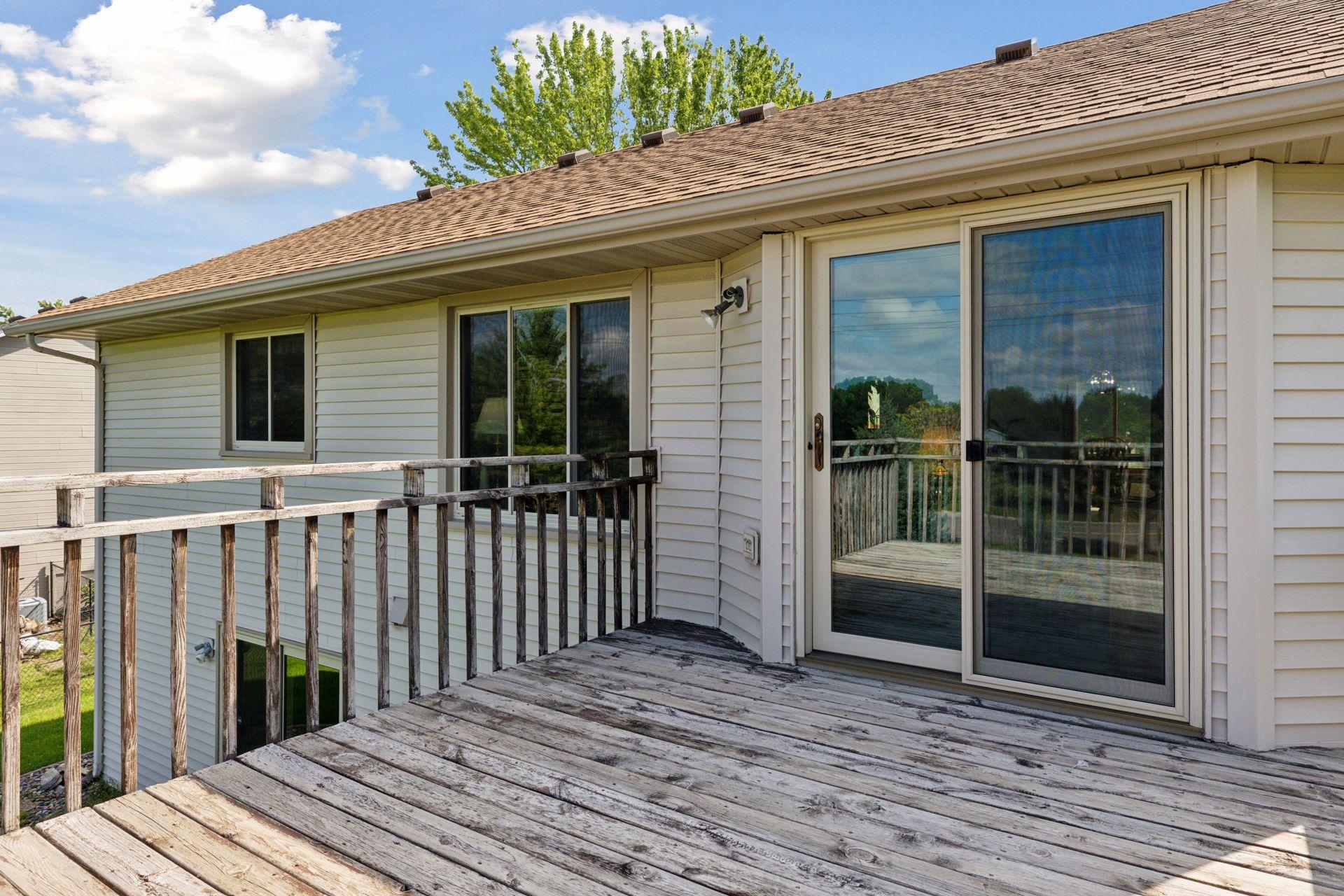 9491 Rosewood Lane N